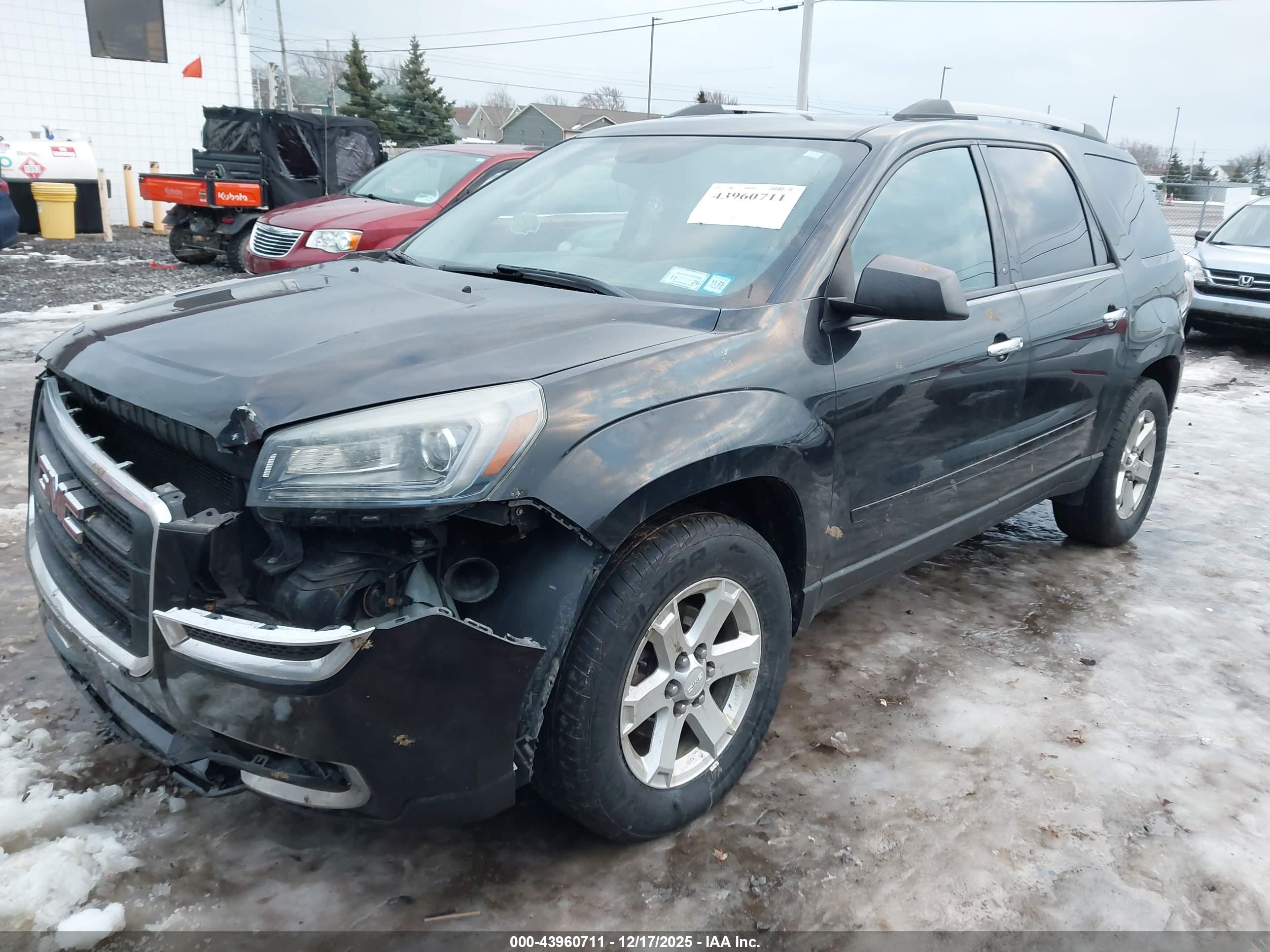 GMC ACADIA image 2