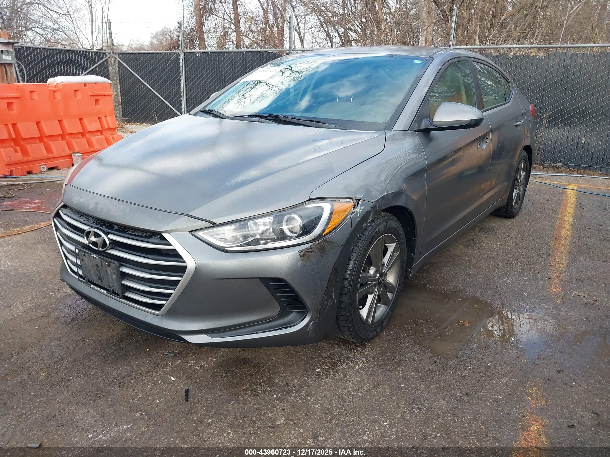 HYUNDAI ELANTRA image 2