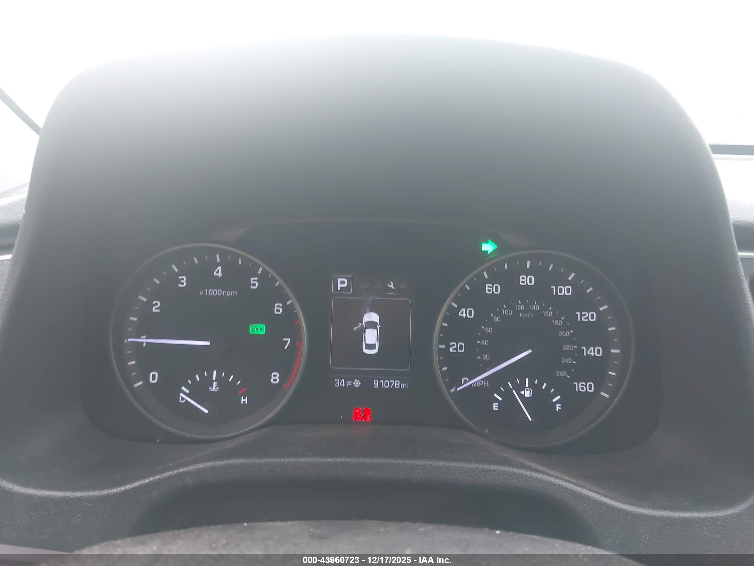 HYUNDAI ELANTRA image 7
