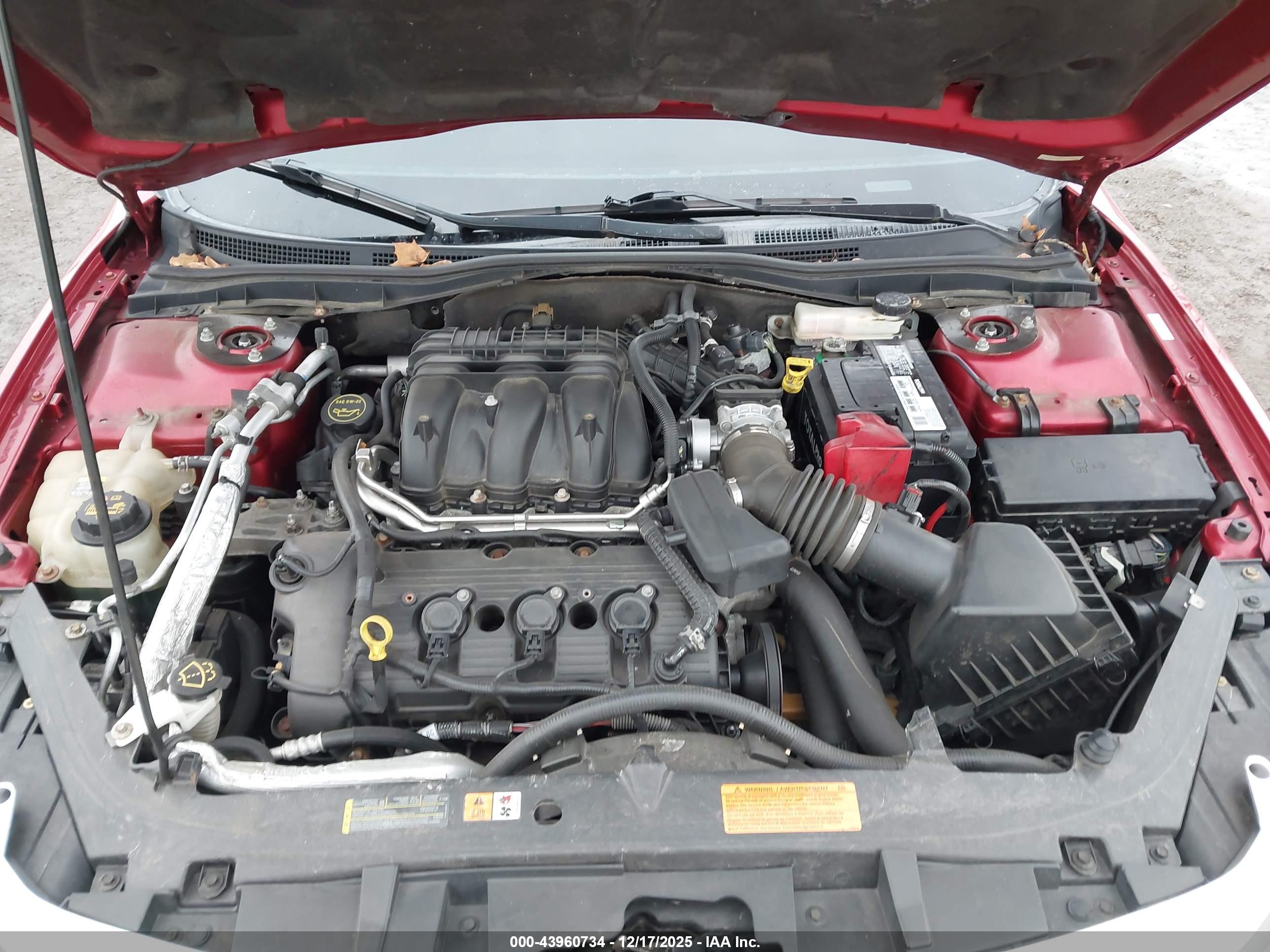 FORD FUSION image 10