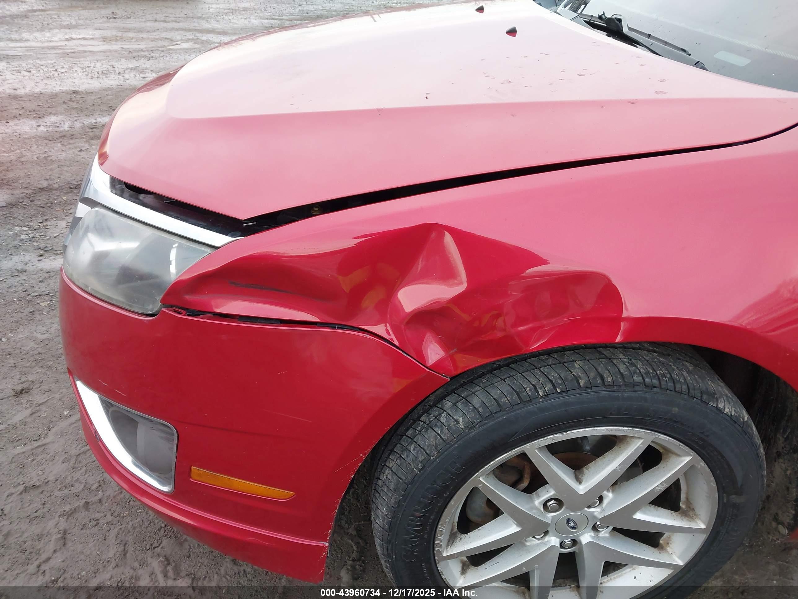FORD FUSION image 6