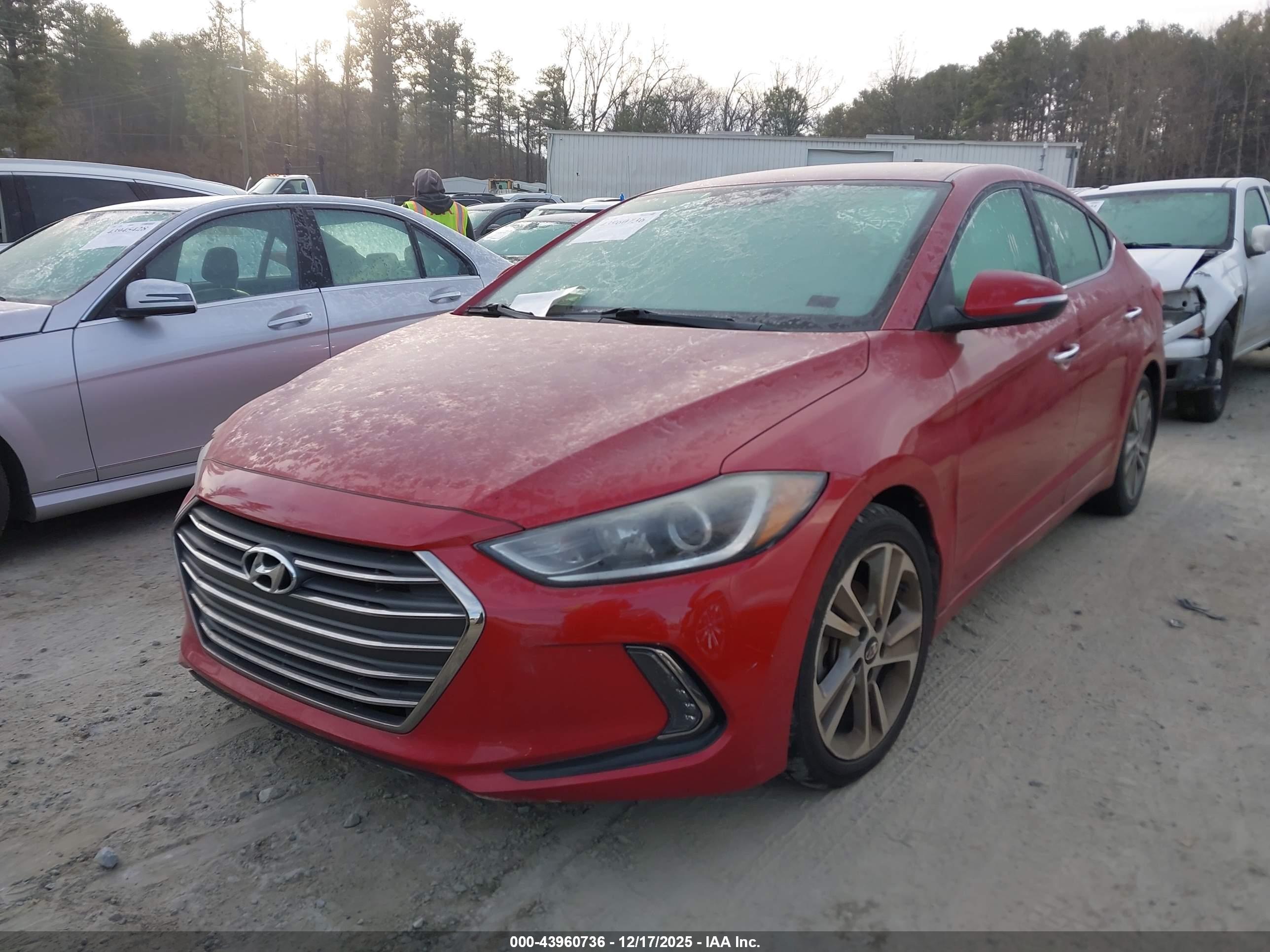 HYUNDAI ELANTRA image 2