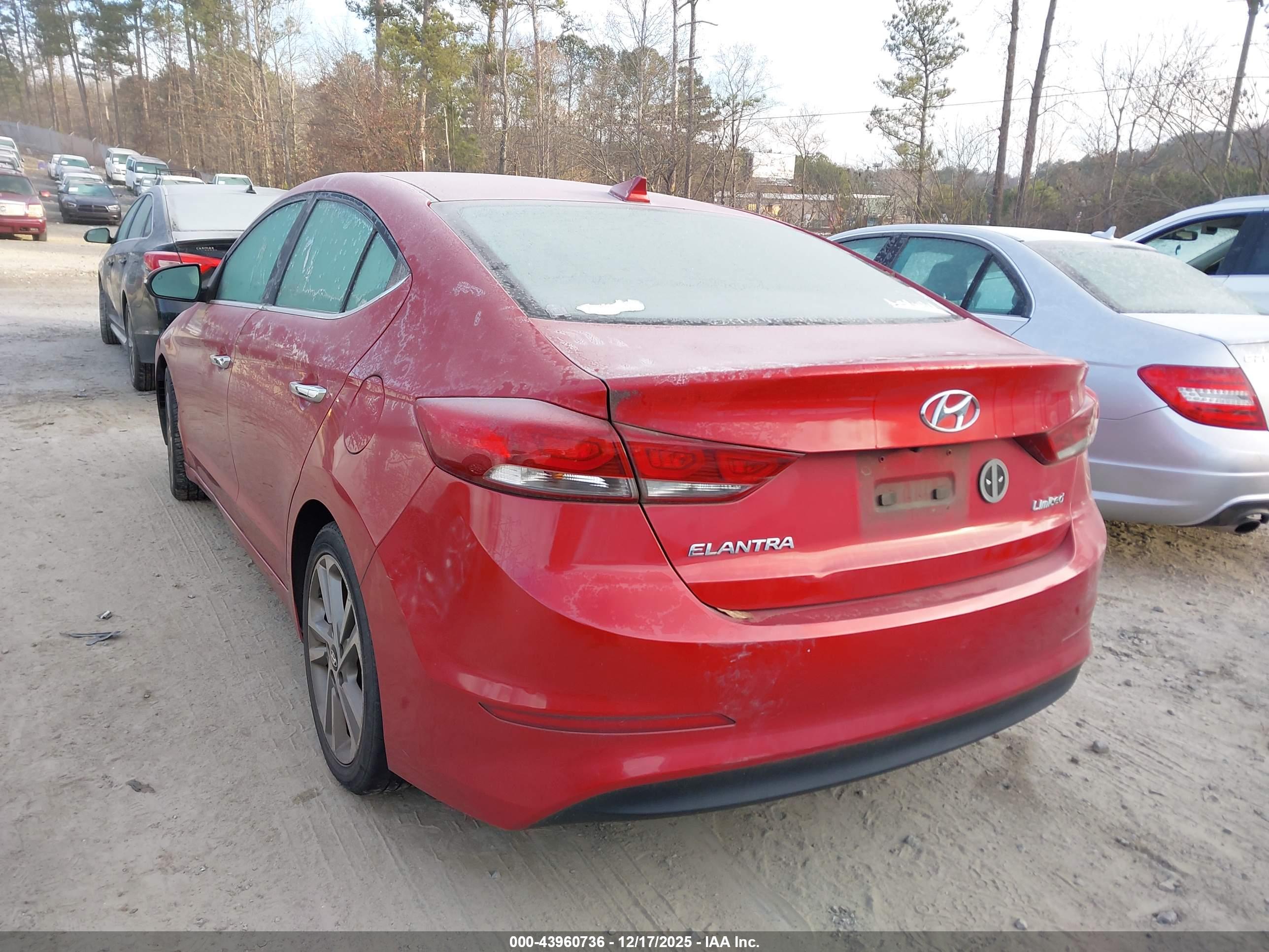 HYUNDAI ELANTRA image 3