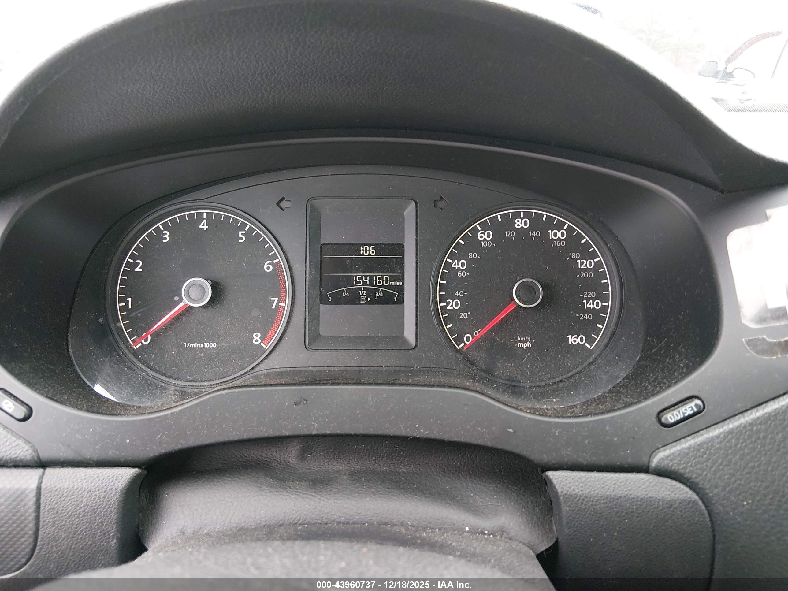 VOLKSWAGEN JETTA image 7
