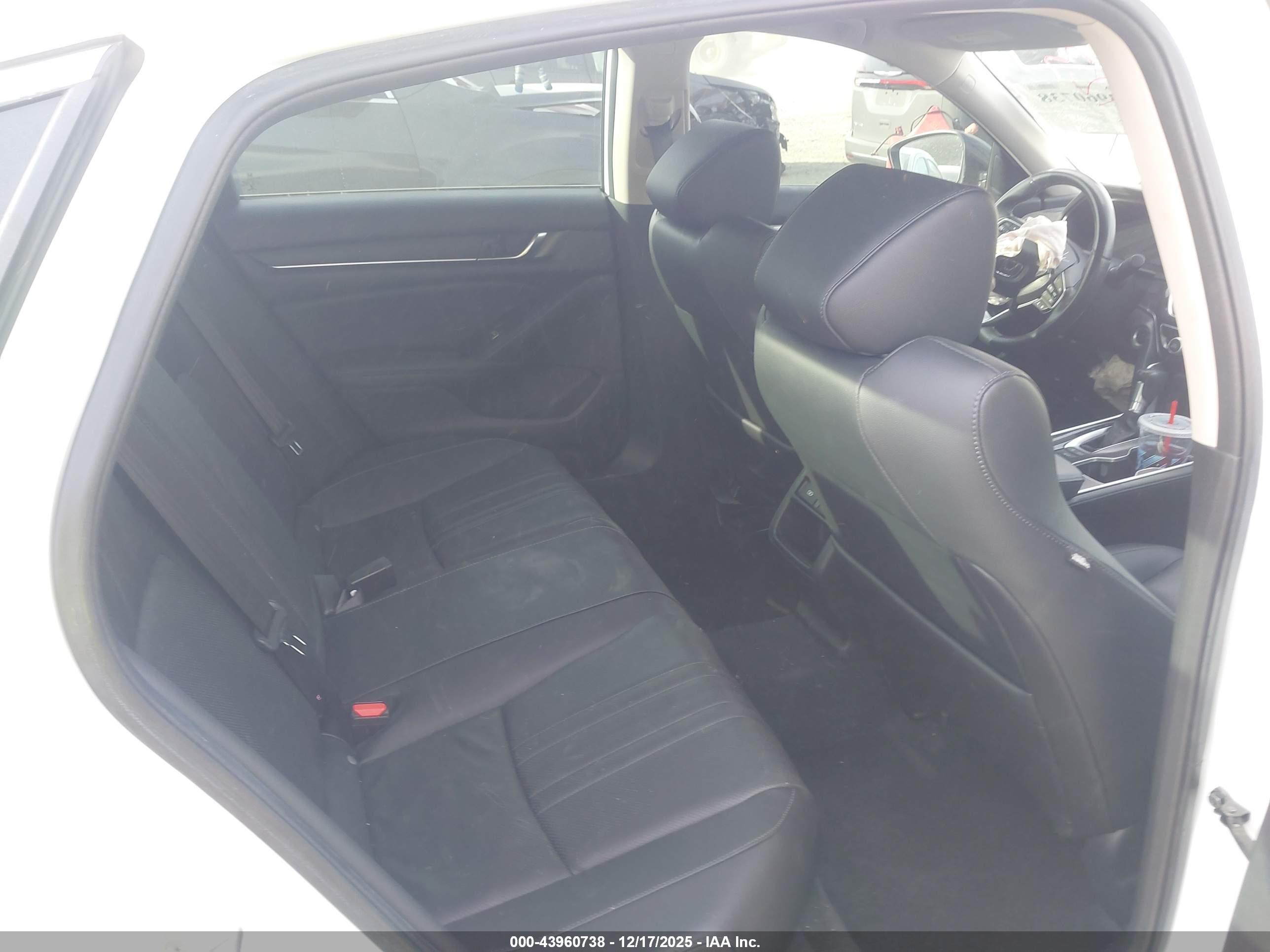 HONDA ACCORD image 8