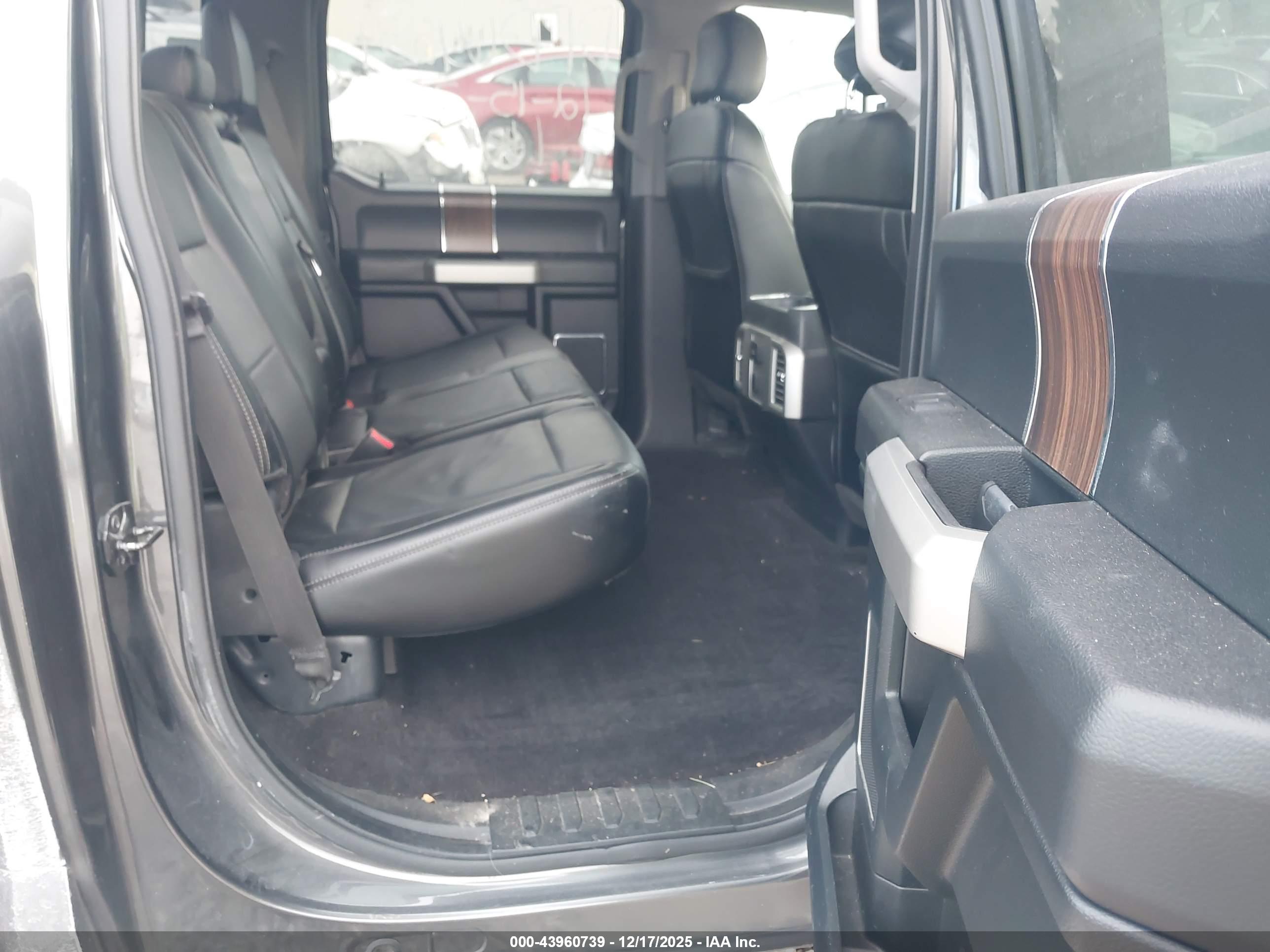 FORD F-150 image 8