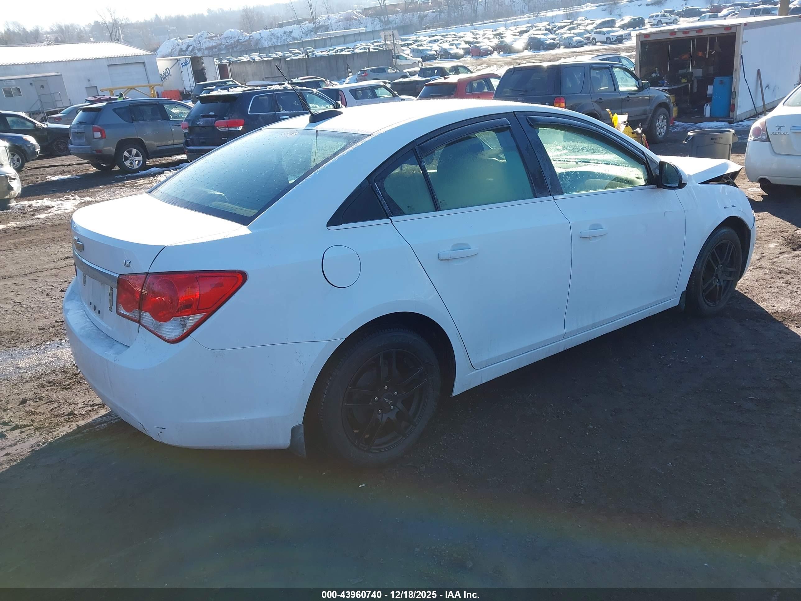 CHEVROLET CRUZE image 4