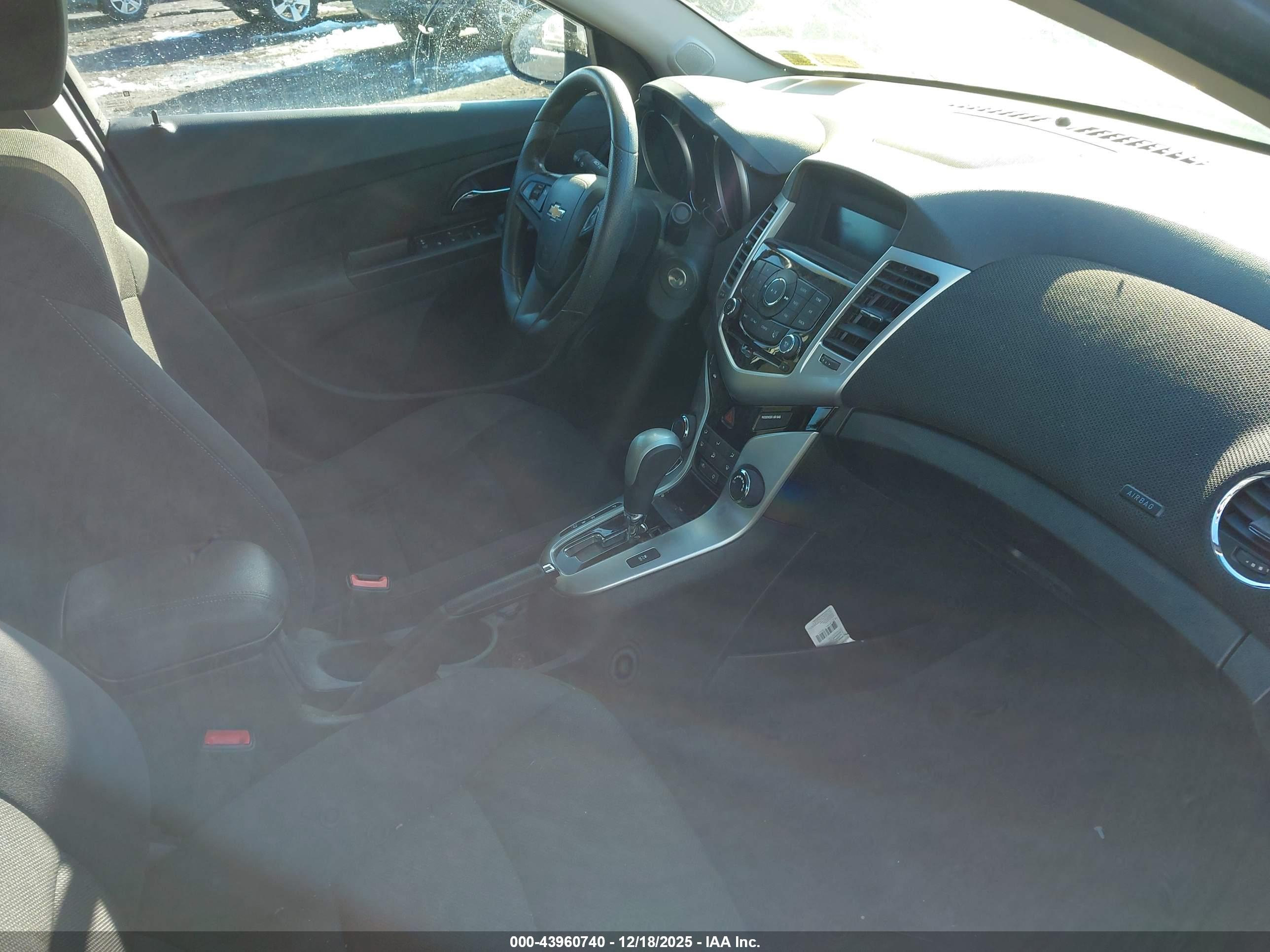 CHEVROLET CRUZE image 5