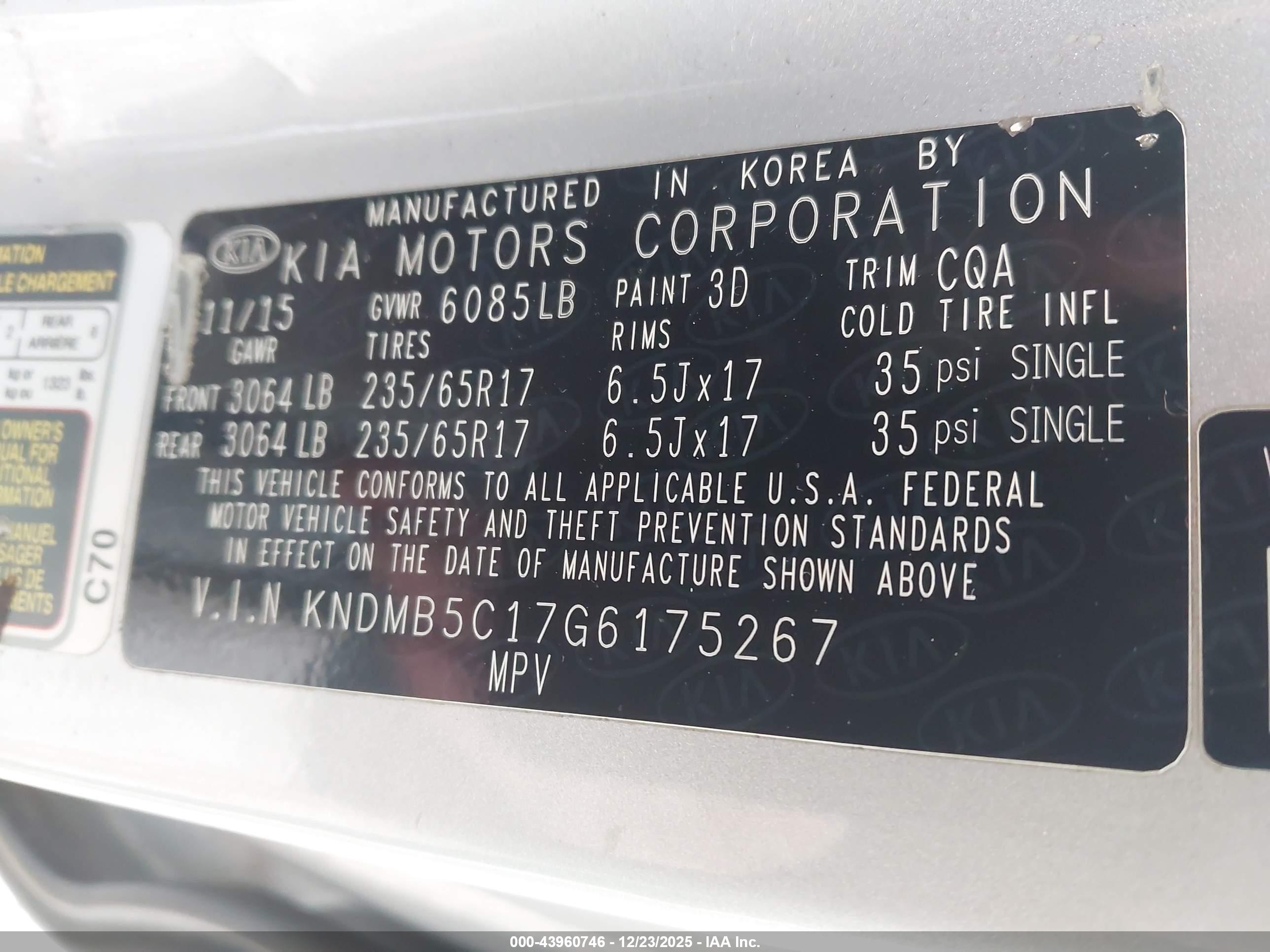 KIA SEDONA image 9