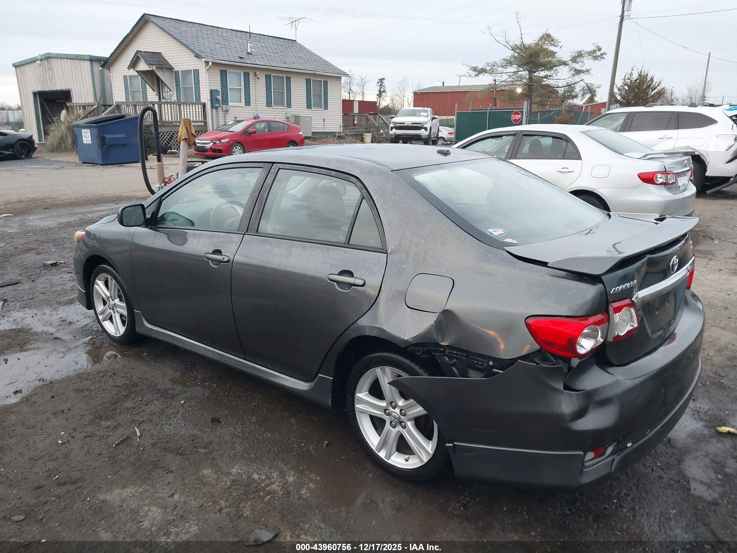 TOYOTA COROLLA image 3