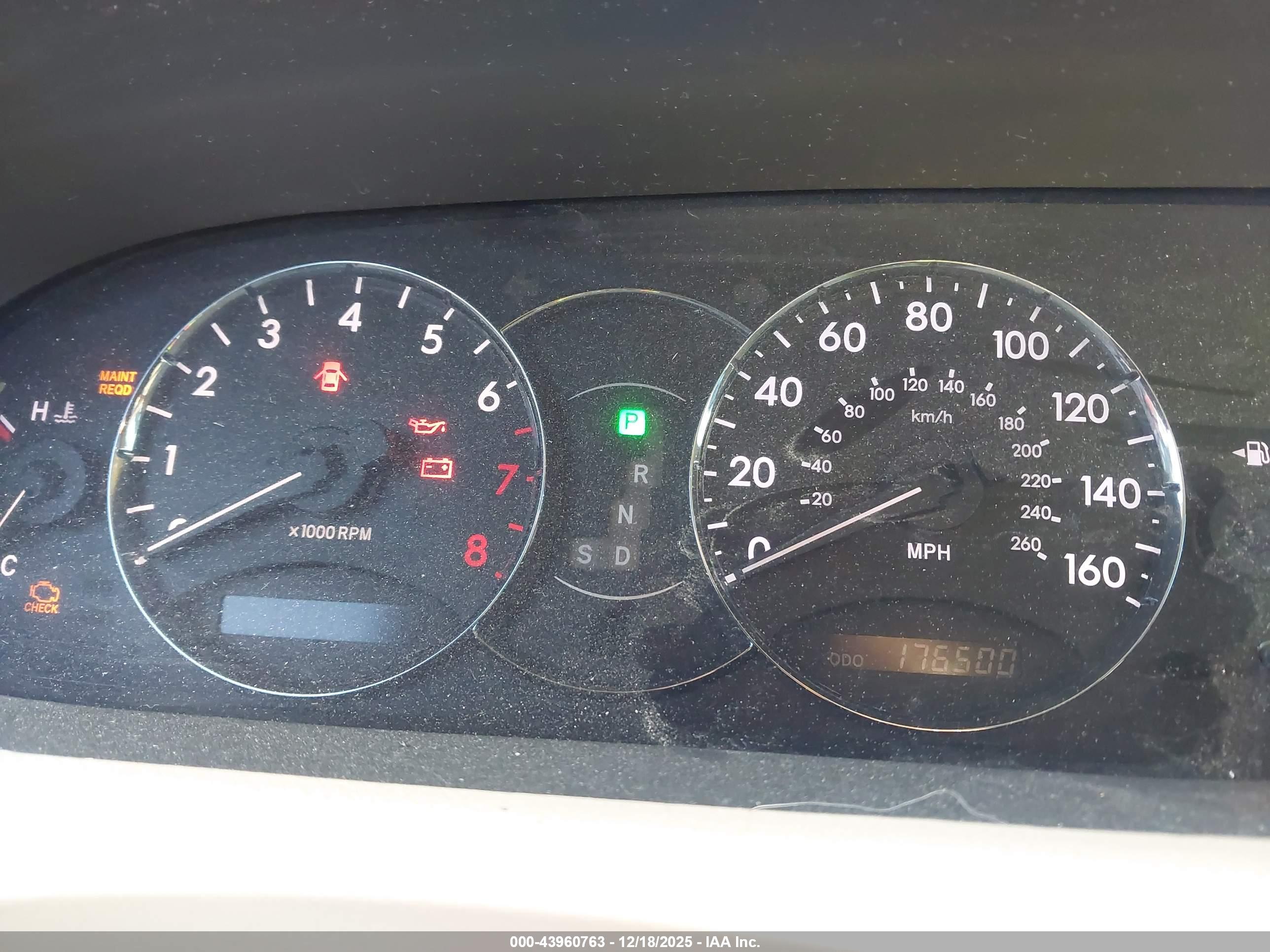 TOYOTA AVALON image 7