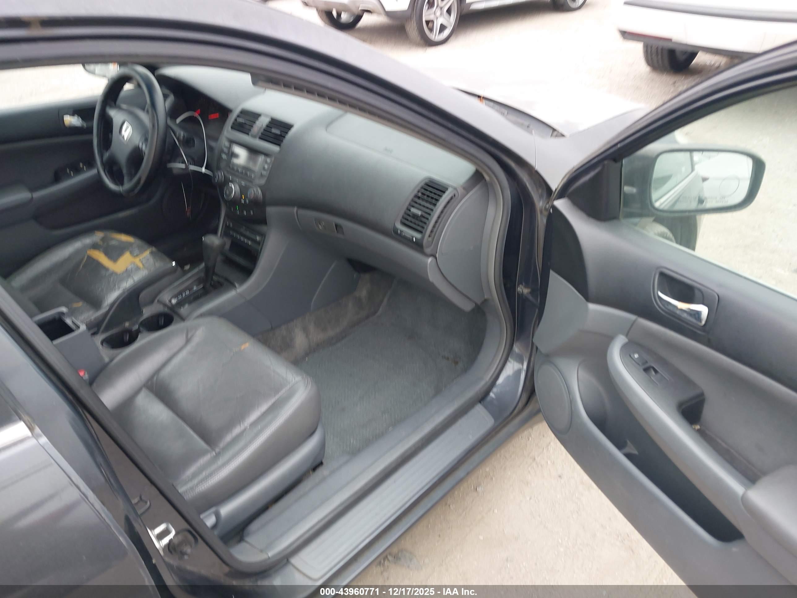 HONDA ACCORD image 5