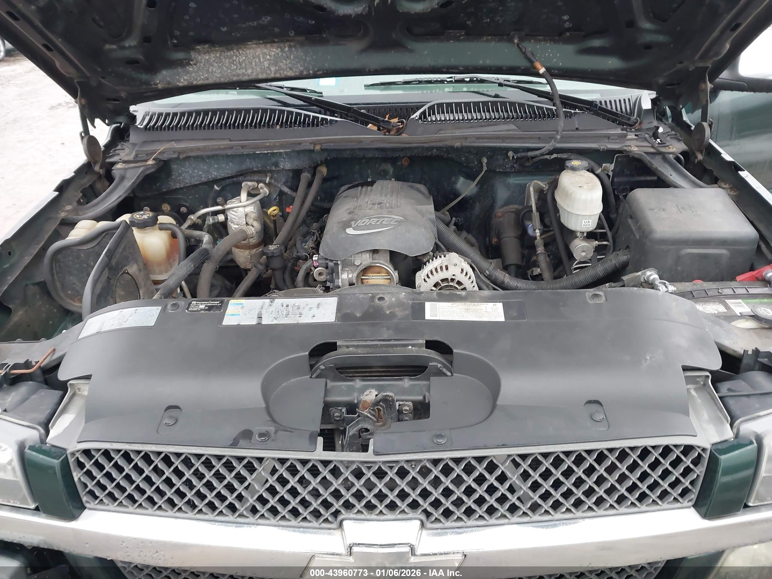 CHEVROLET SILVERADO image 10
