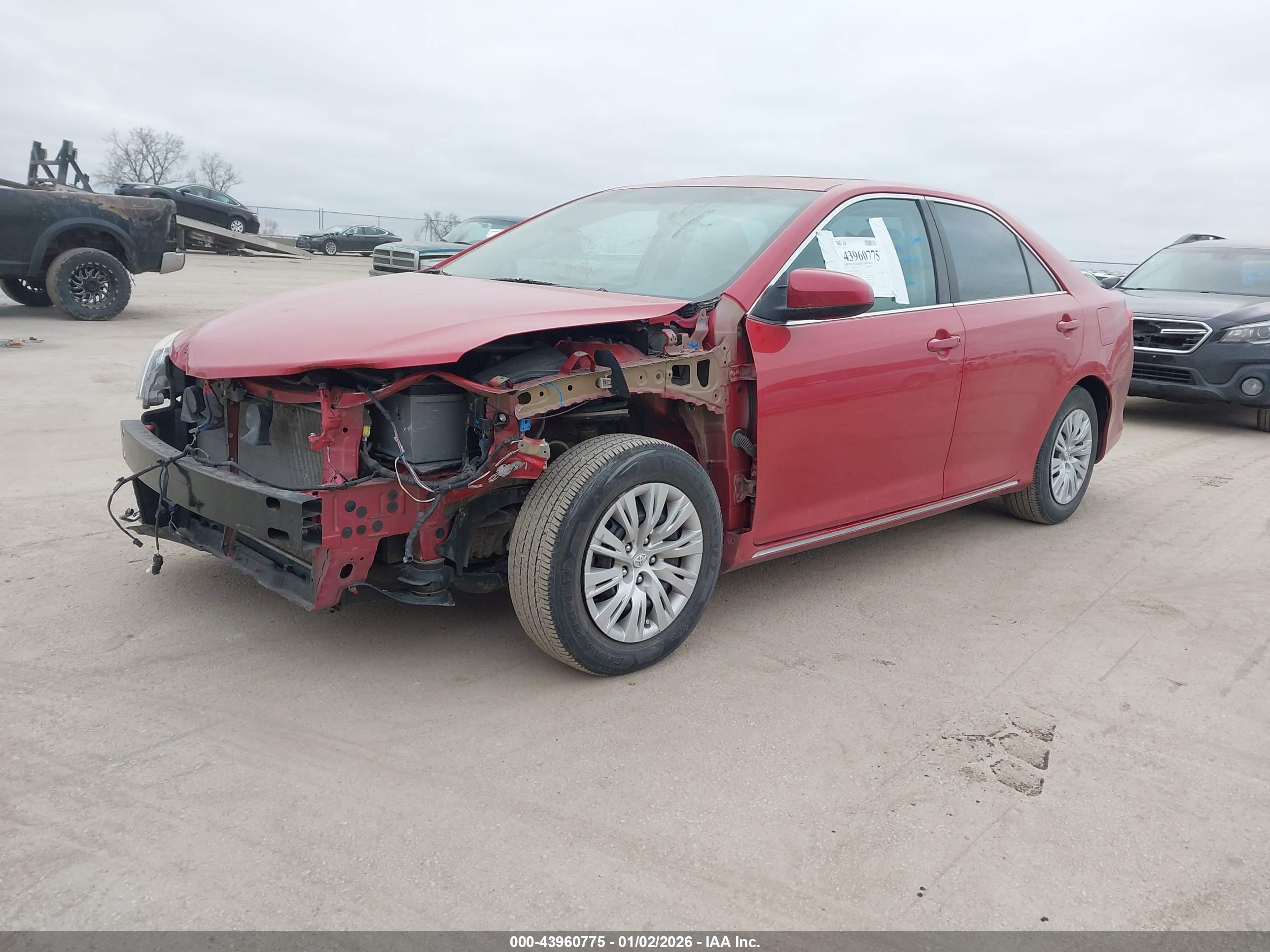 TOYOTA CAMRY image 2