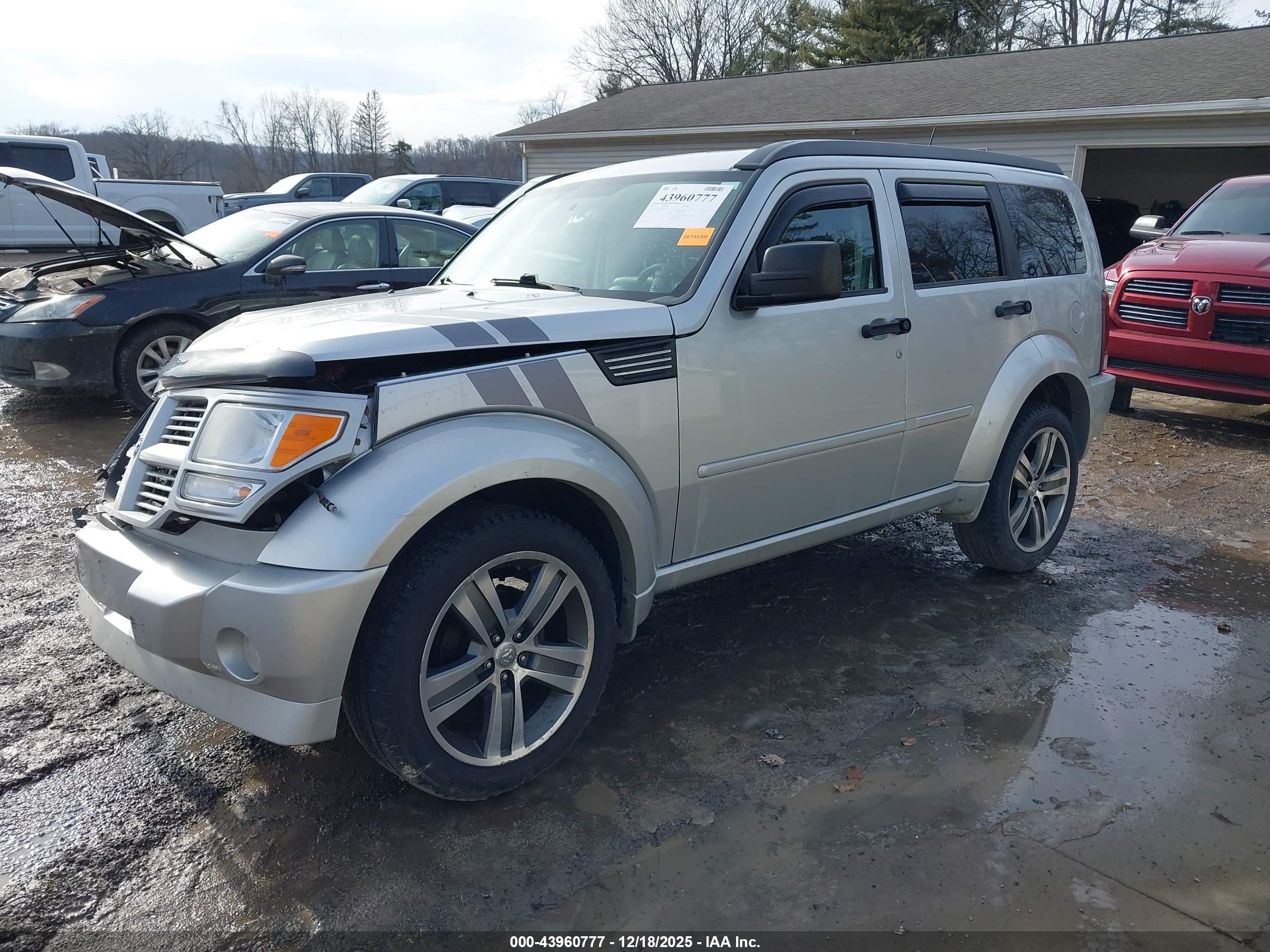 DODGE NITRO image 2