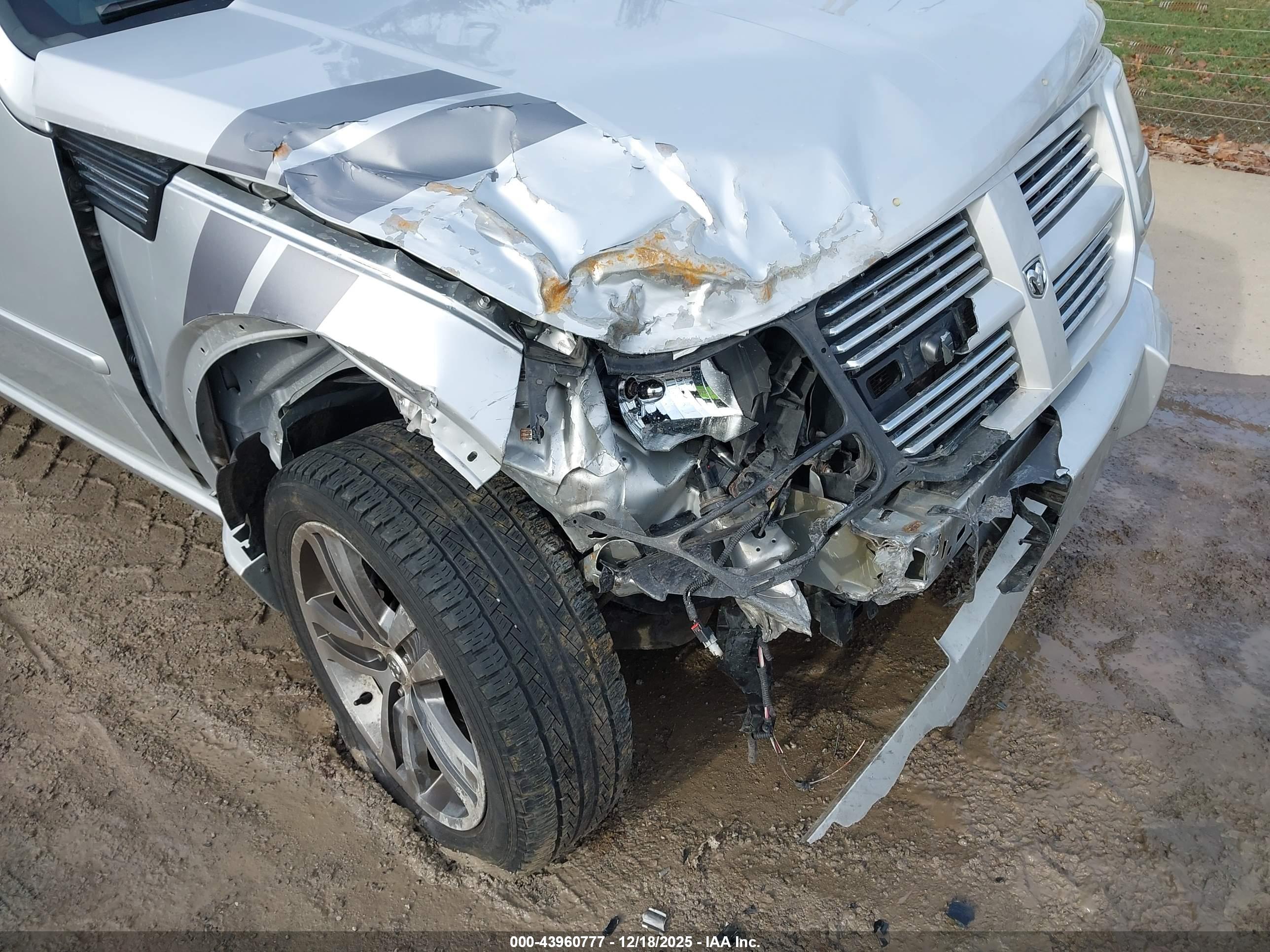 DODGE NITRO image 6