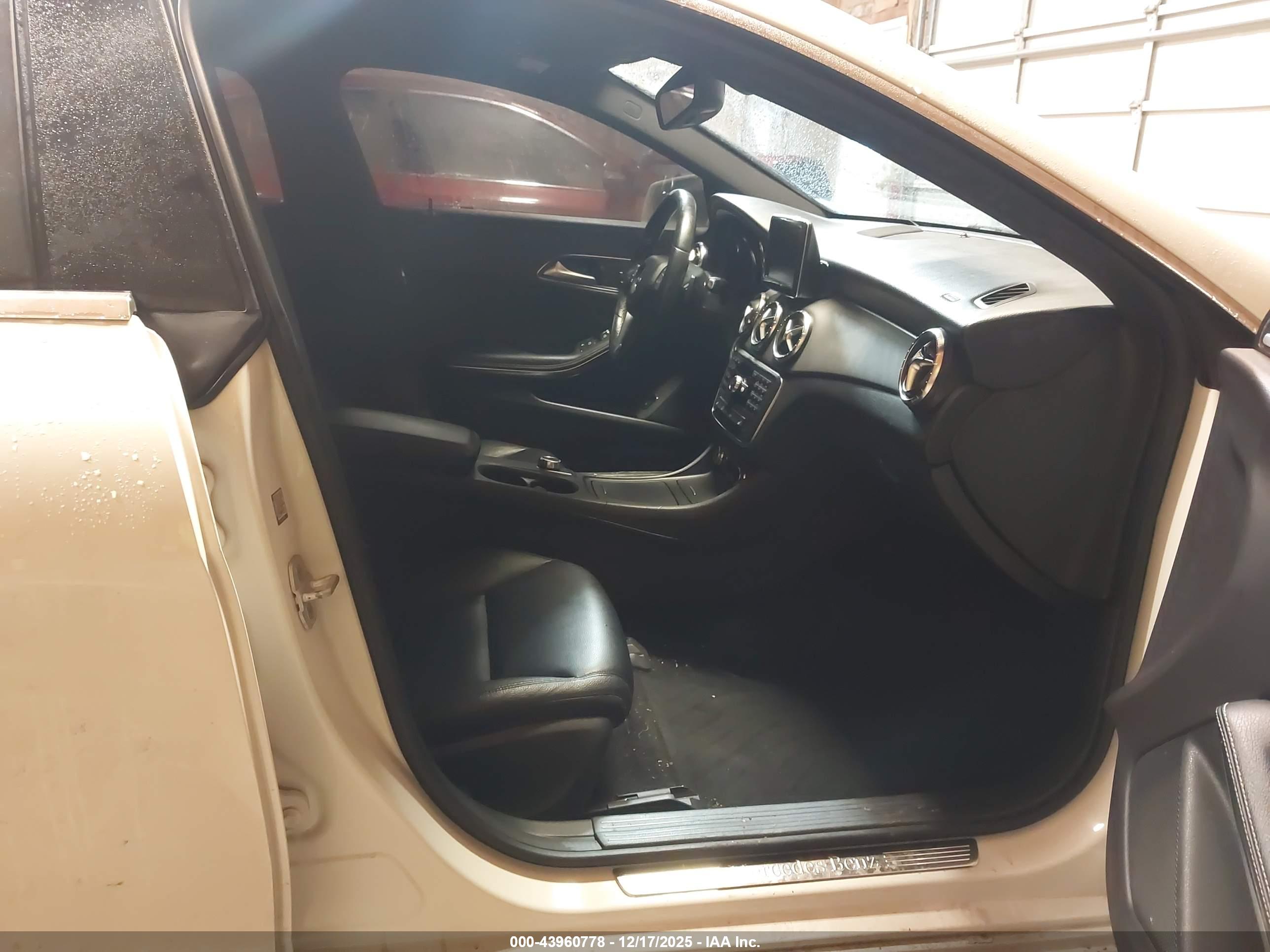MERCEDES-BENZ CLA image 5