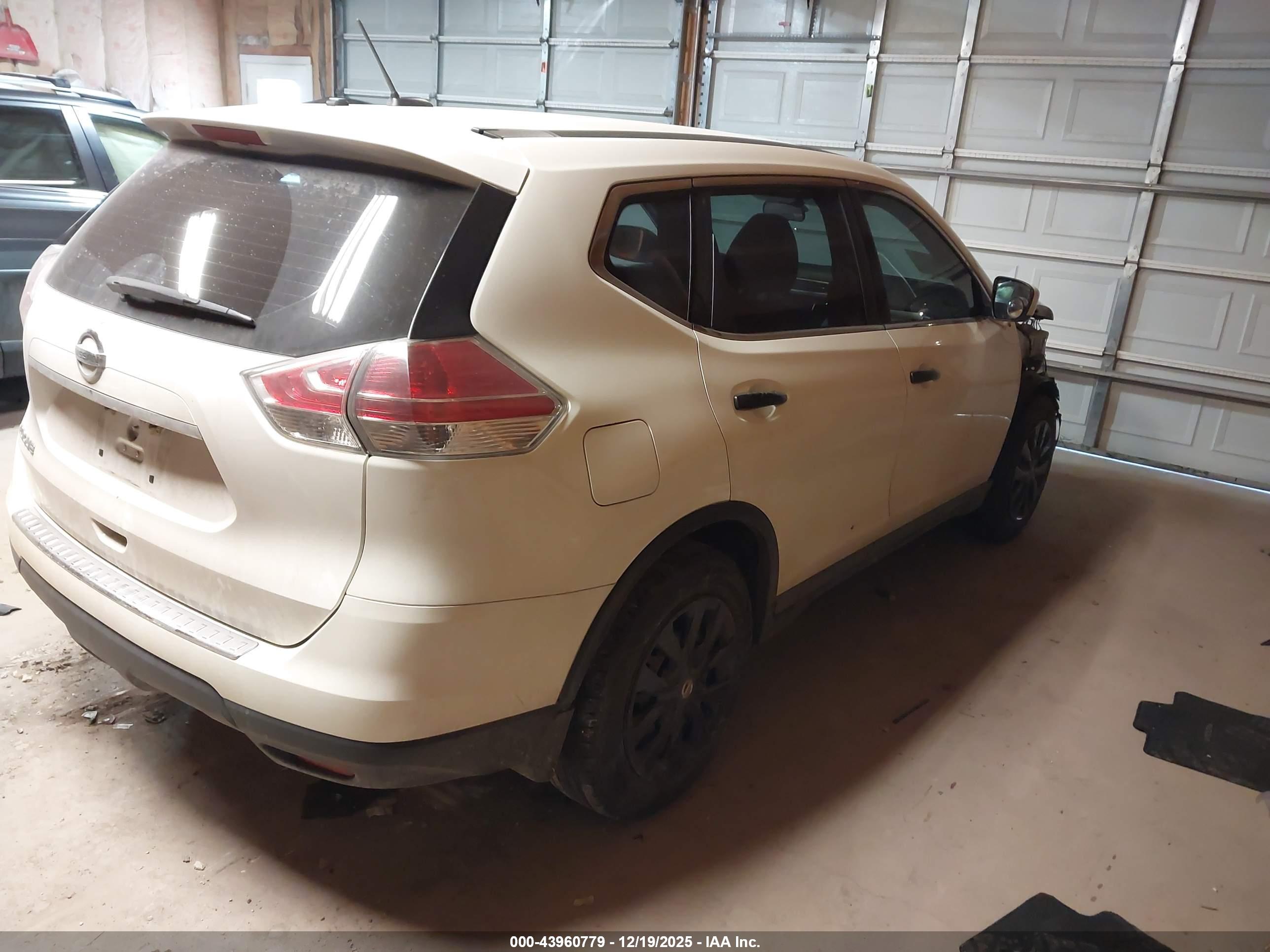 NISSAN ROGUE image 4