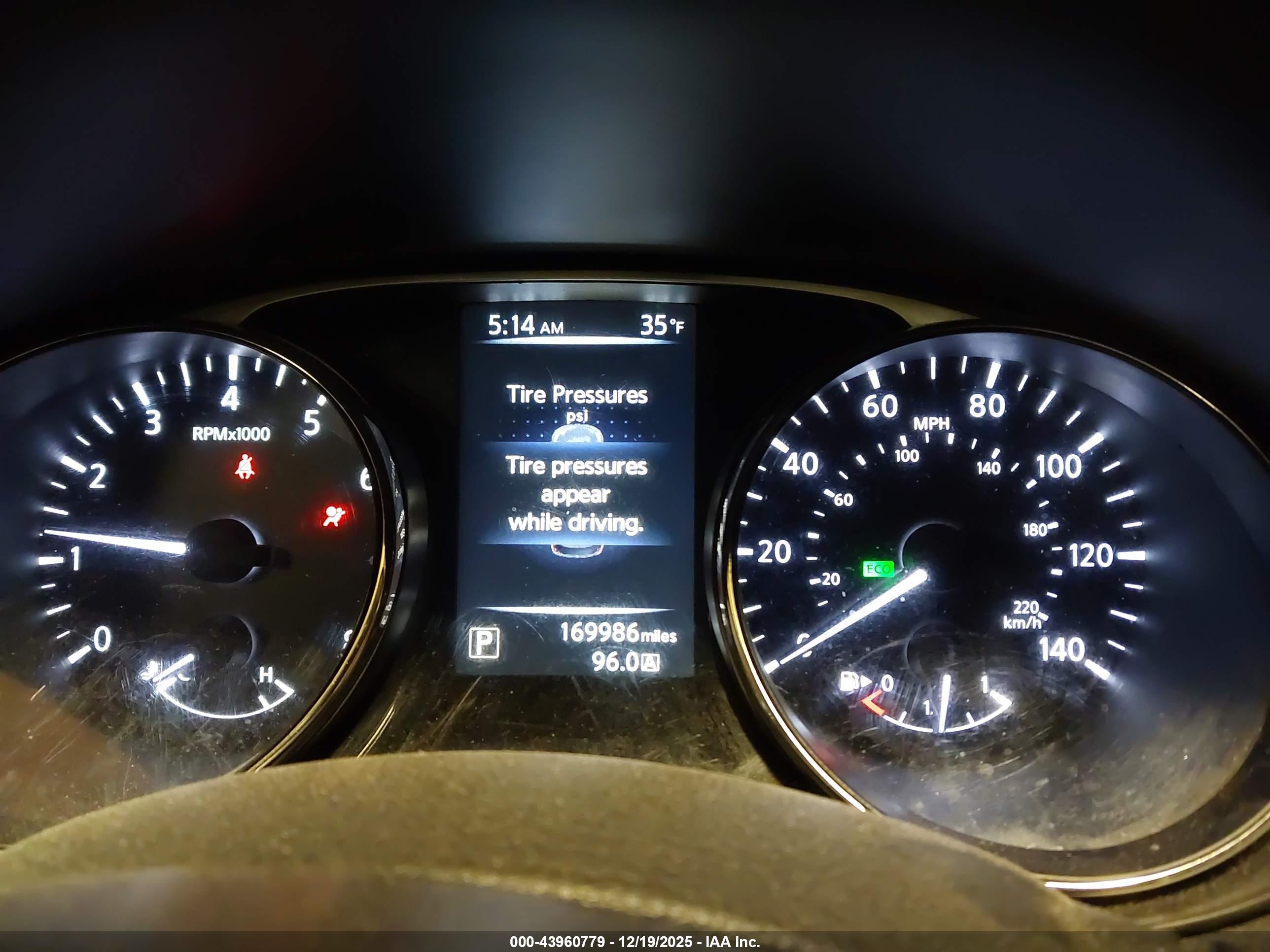 NISSAN ROGUE image 7