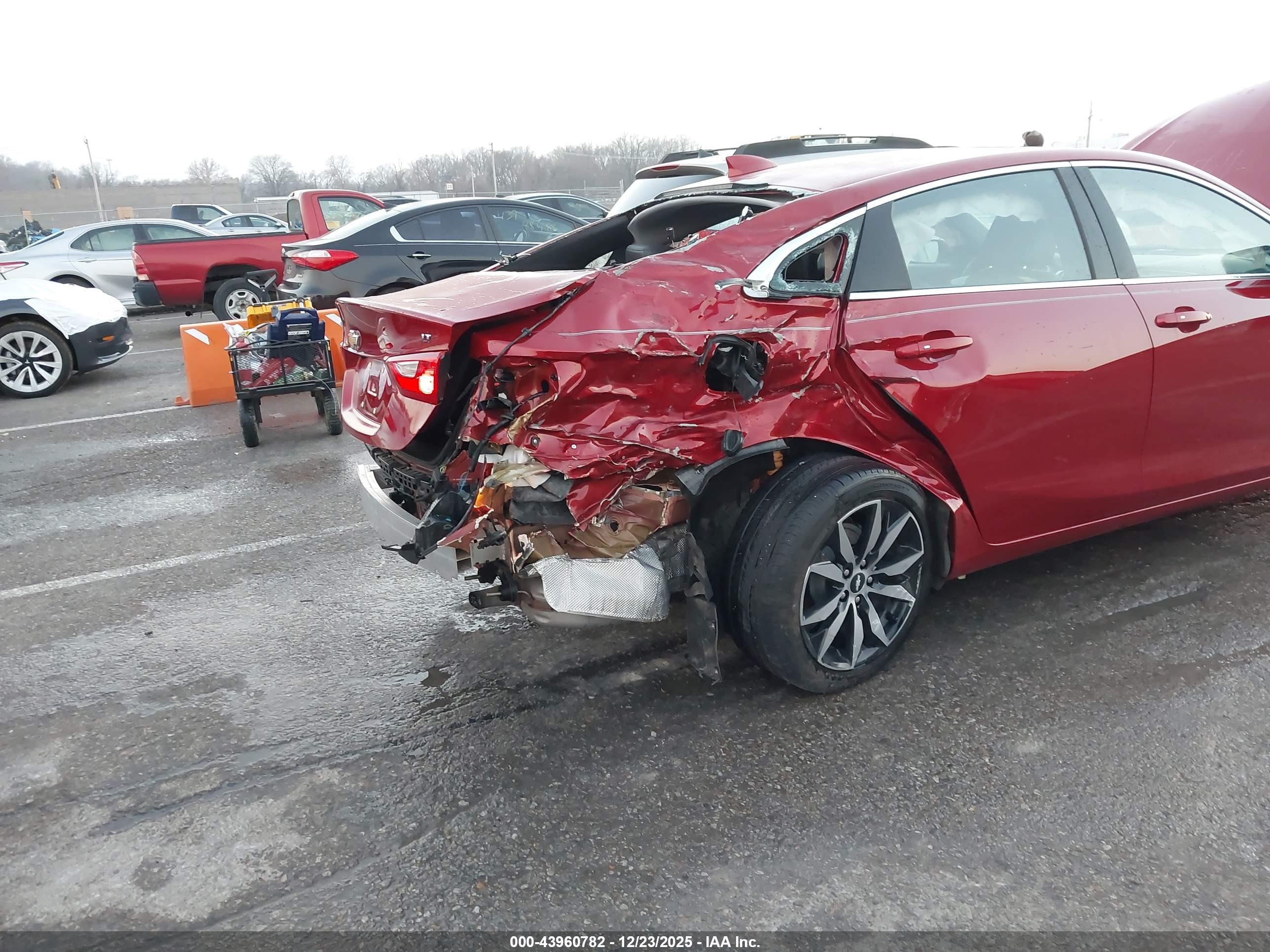 CHEVROLET MALIBU image 6