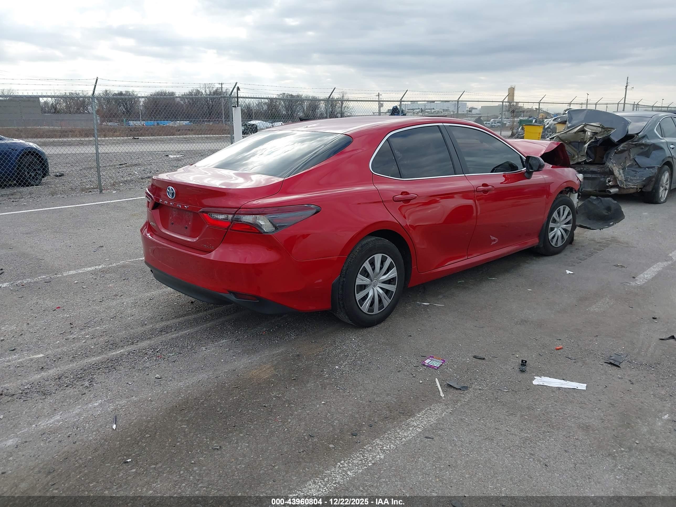 TOYOTA CAMRY image 4