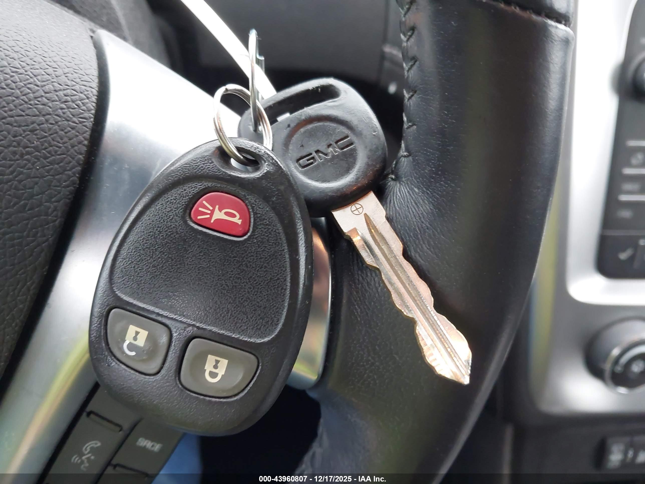 GMC ACADIA image 11