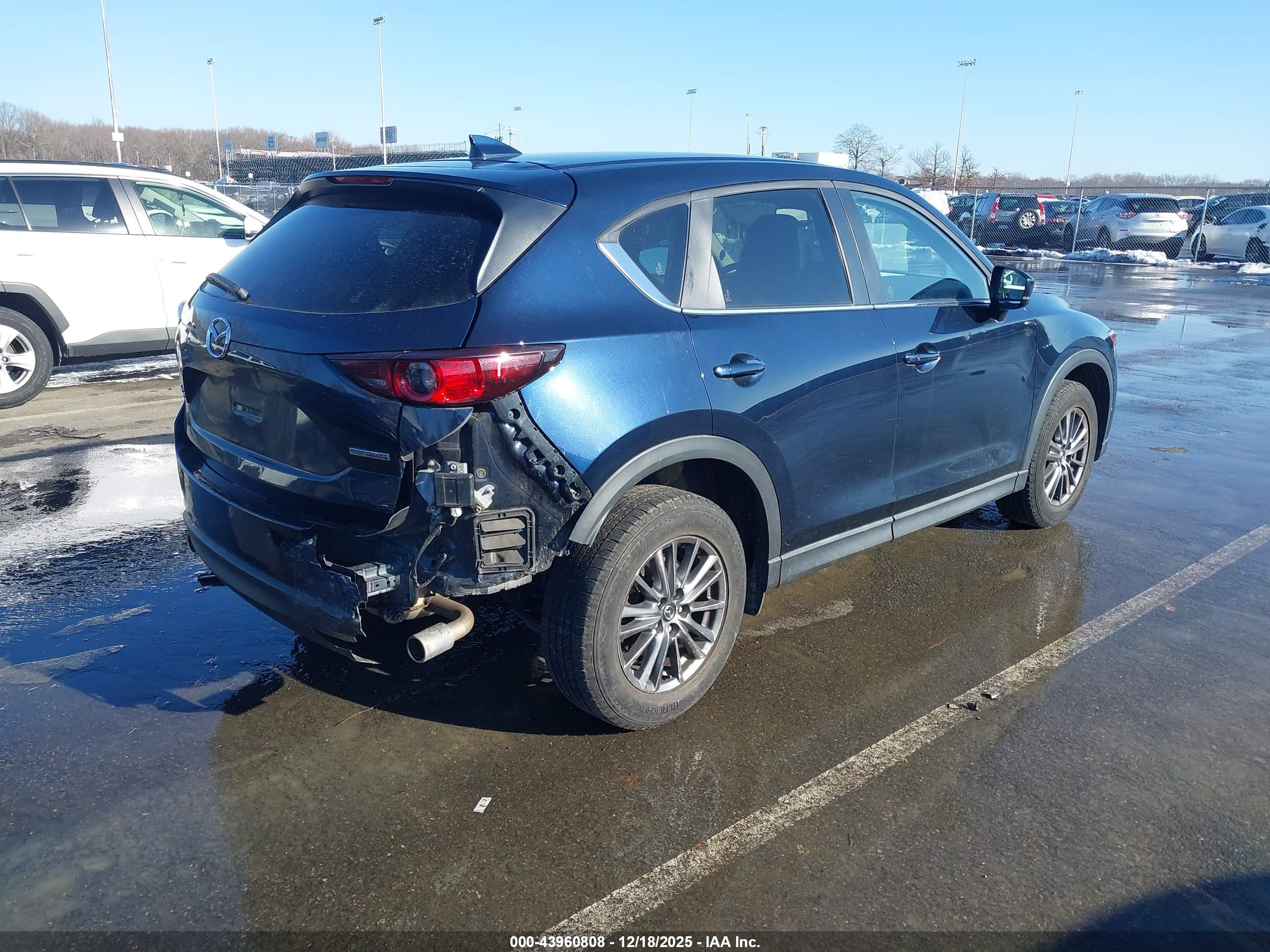 MAZDA CX-5 image 4