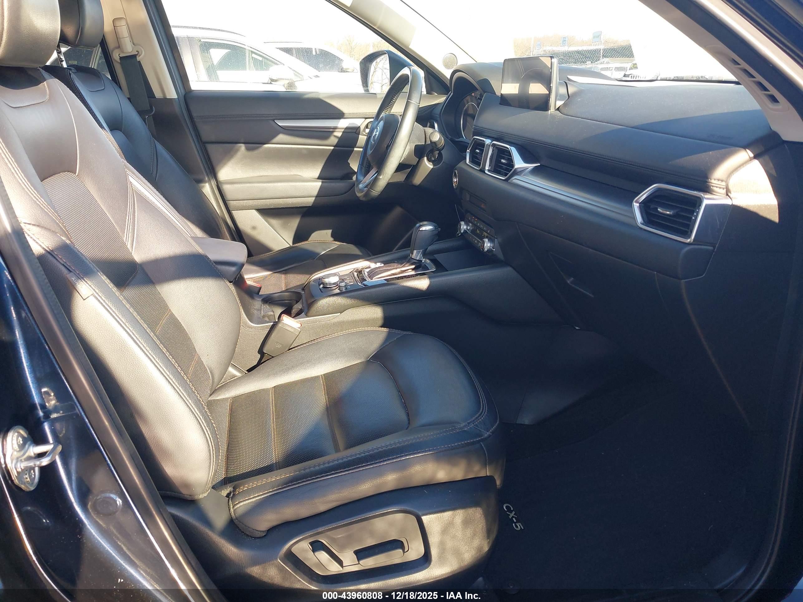 MAZDA CX-5 image 5