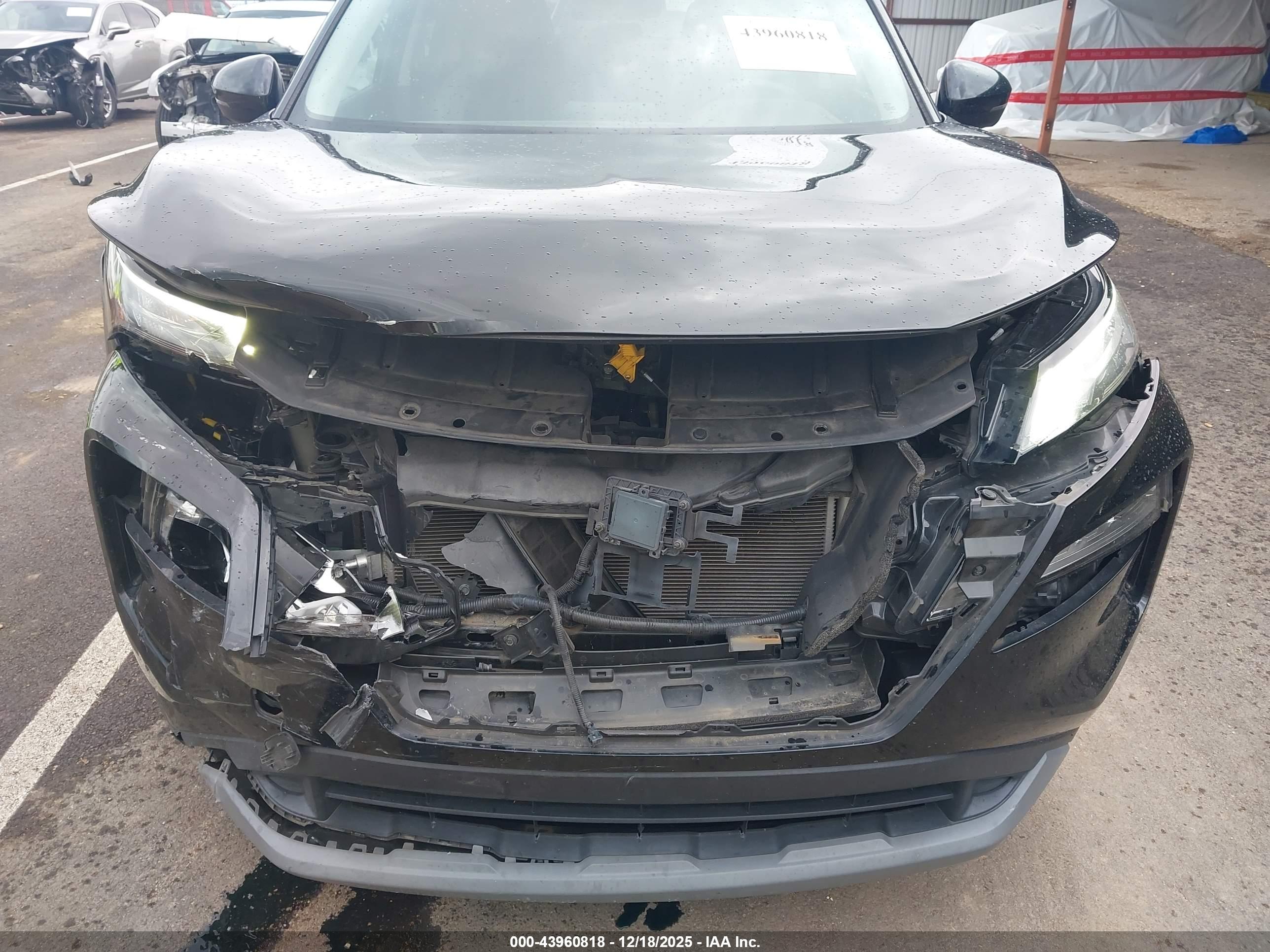 NISSAN ROGUE image 6