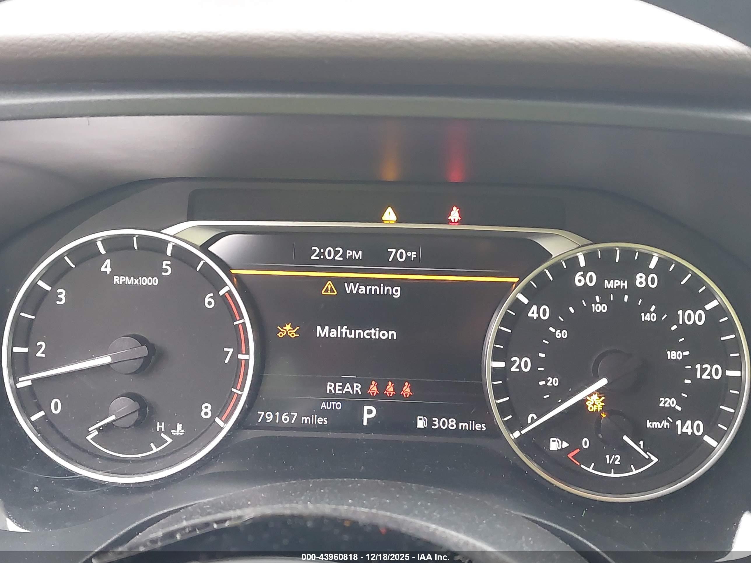 NISSAN ROGUE image 7