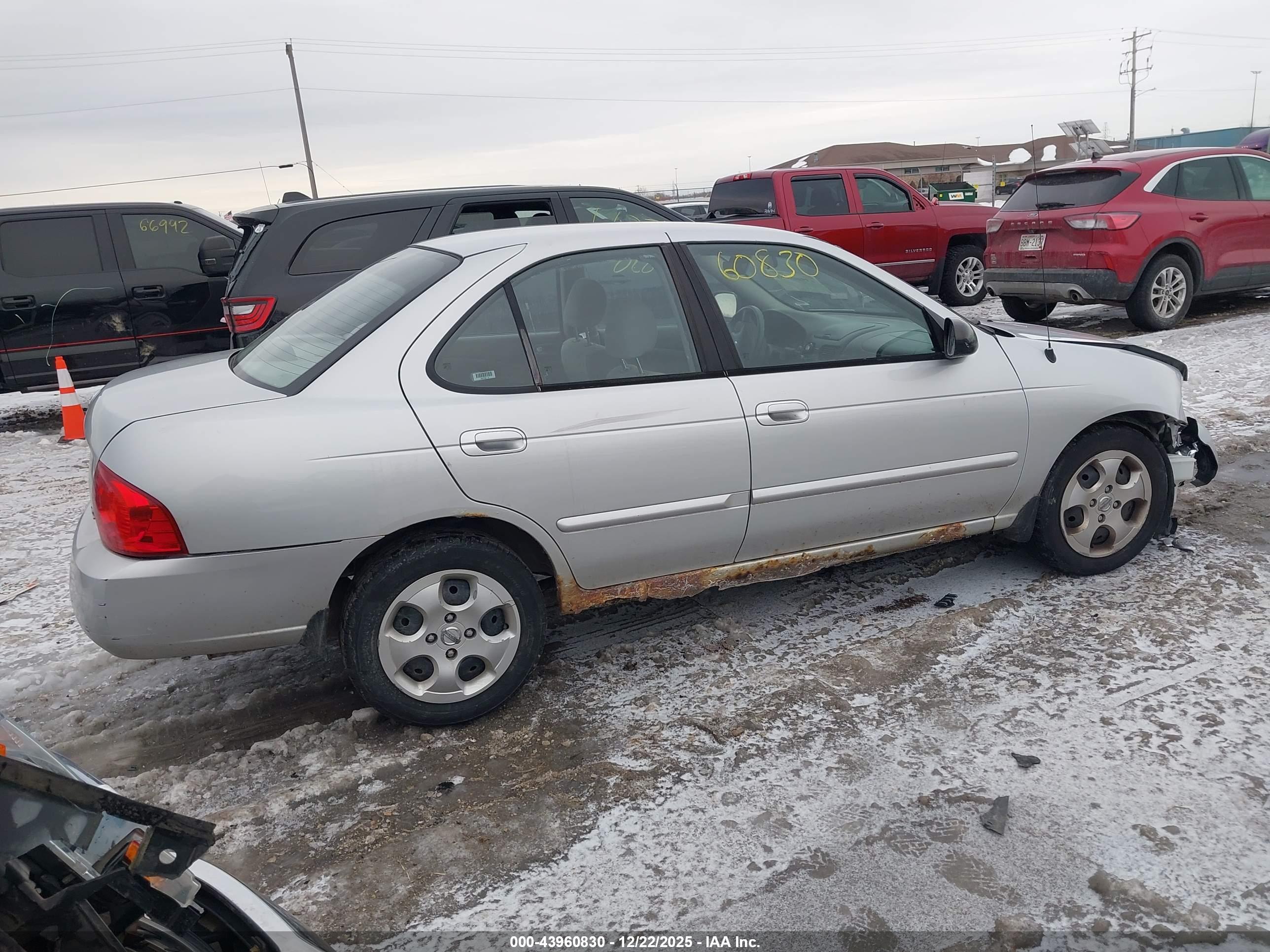 NISSAN SENTRA image 4