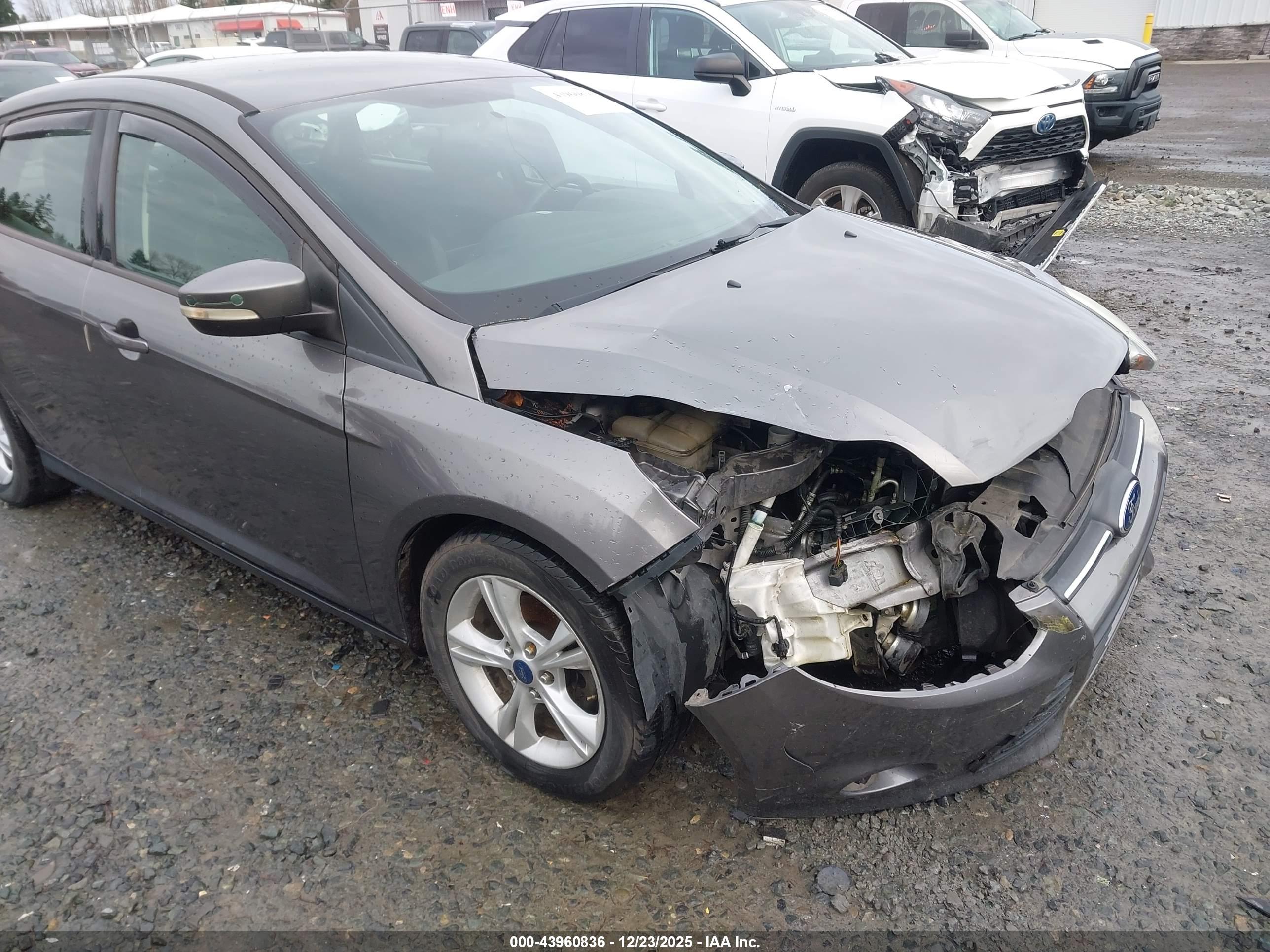 FORD FOCUS image 6