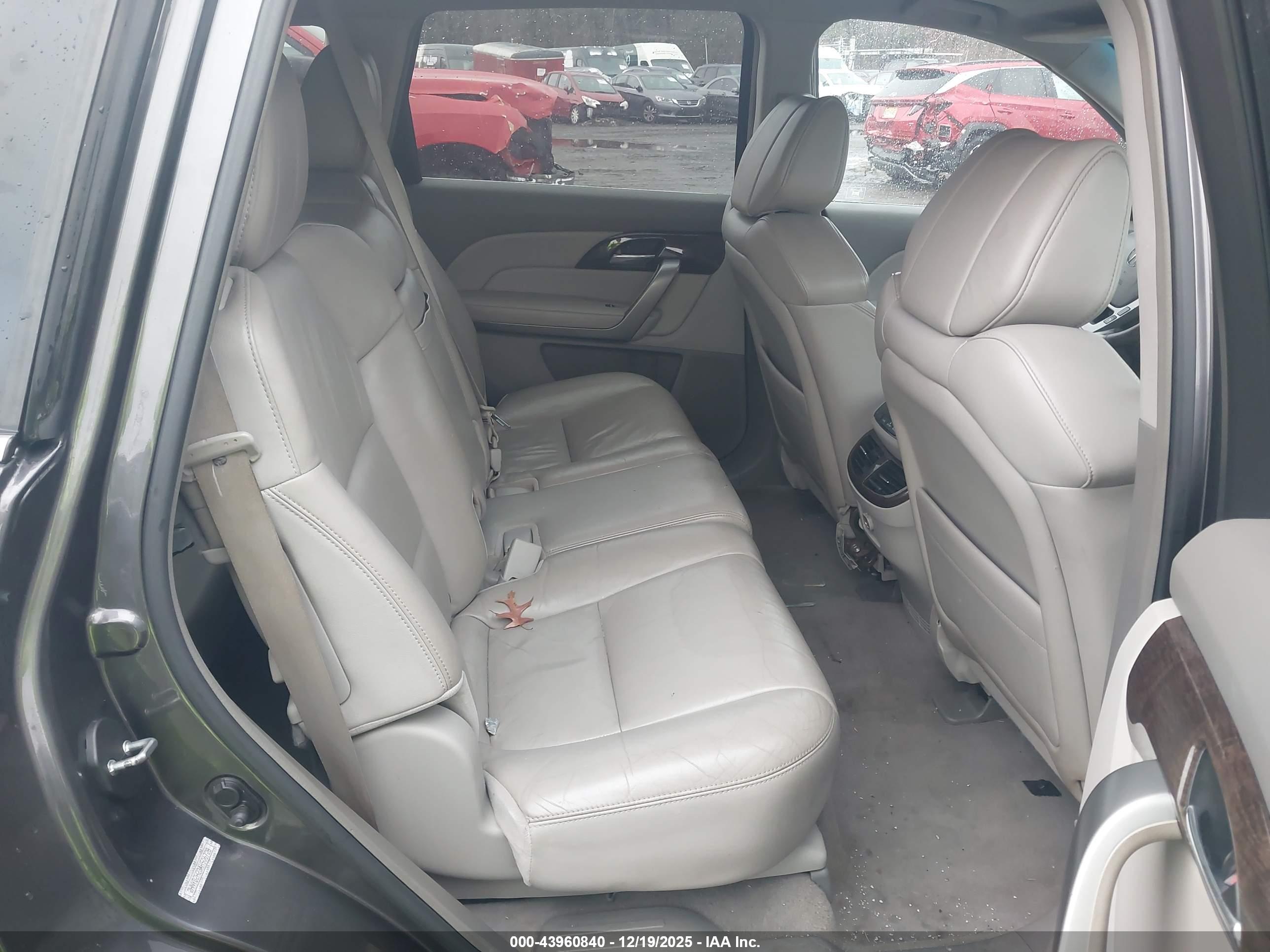 ACURA MDX image 8