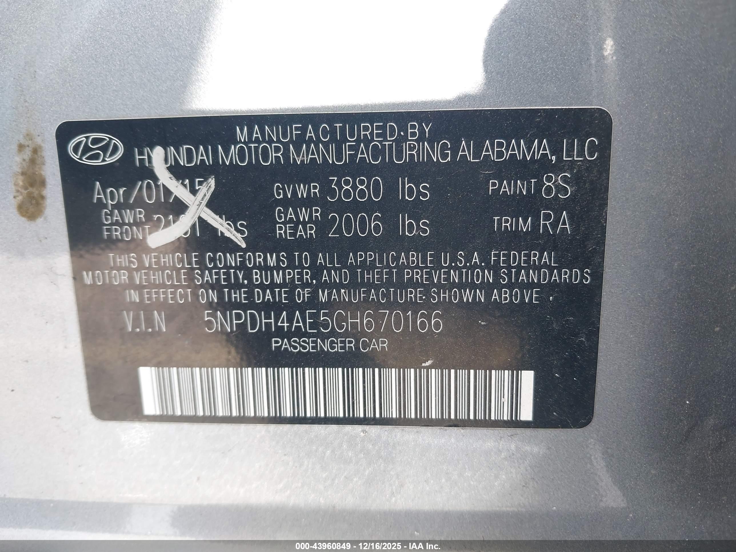 HYUNDAI ELANTRA image 9