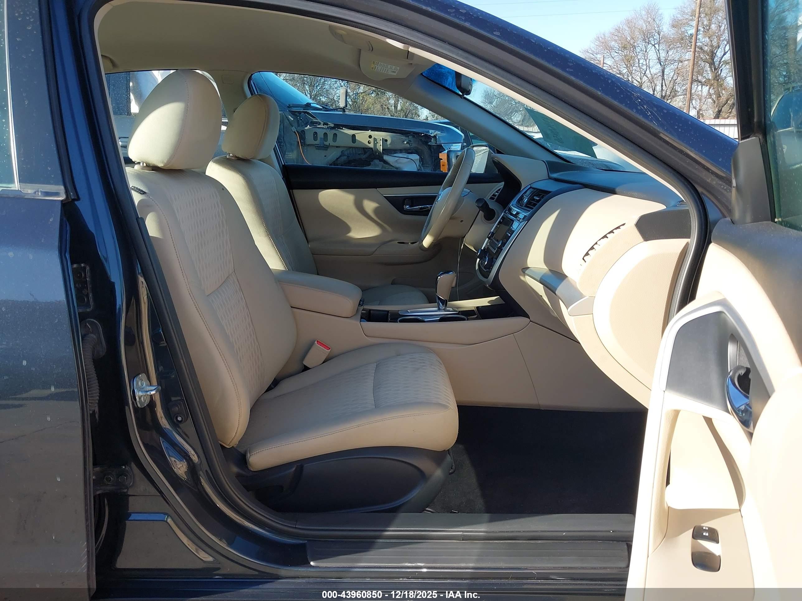 NISSAN ALTIMA image 5