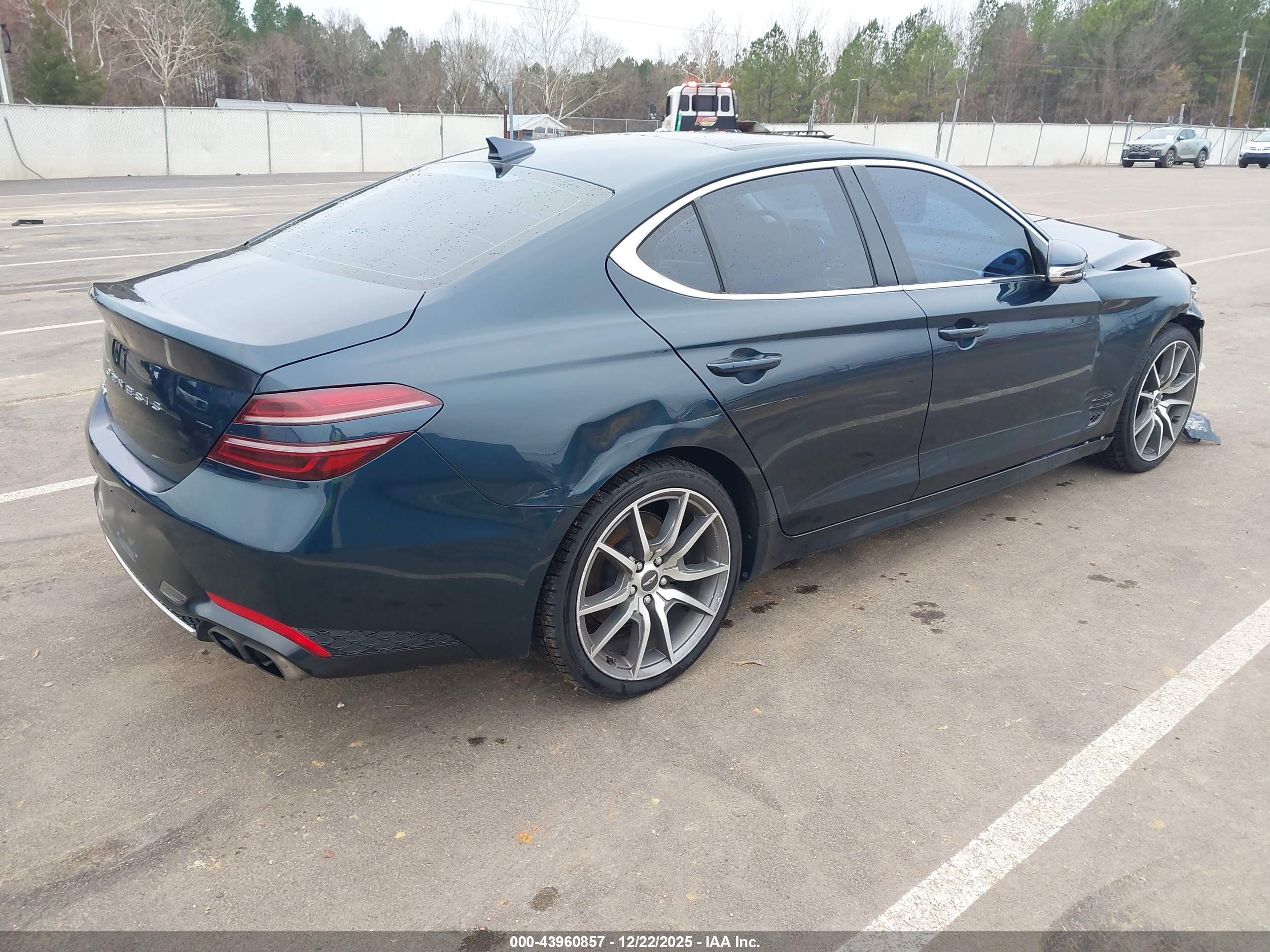 GENESIS G70 image 4