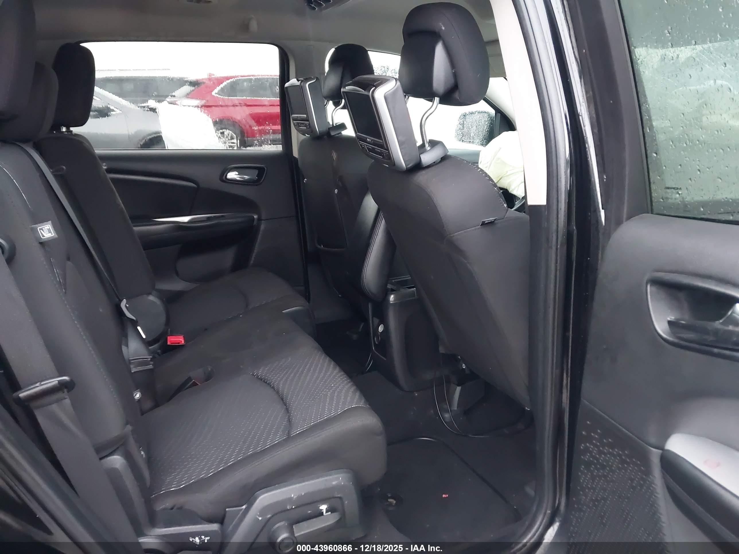 DODGE JOURNEY image 8
