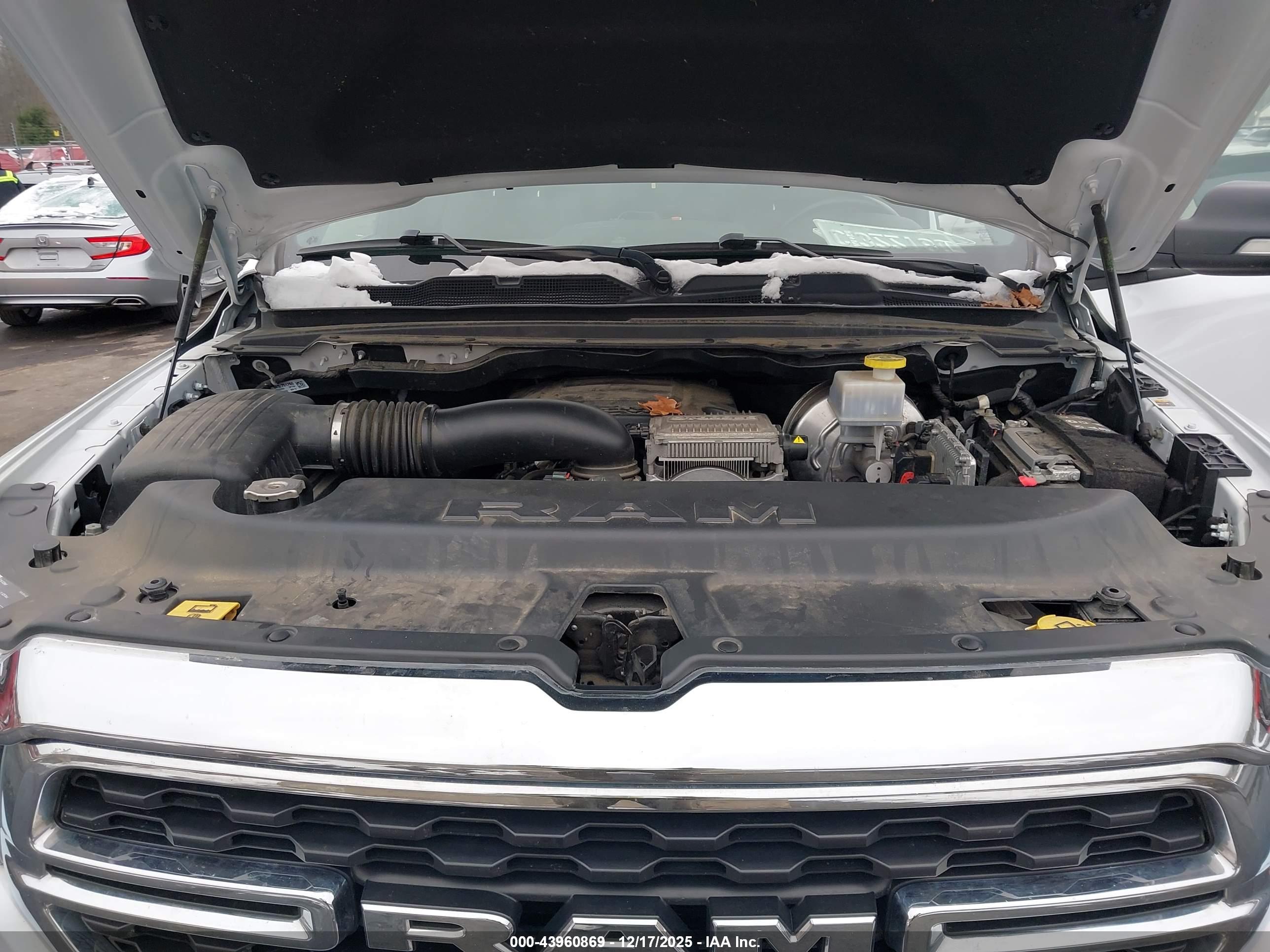 RAM 1500 image 10
