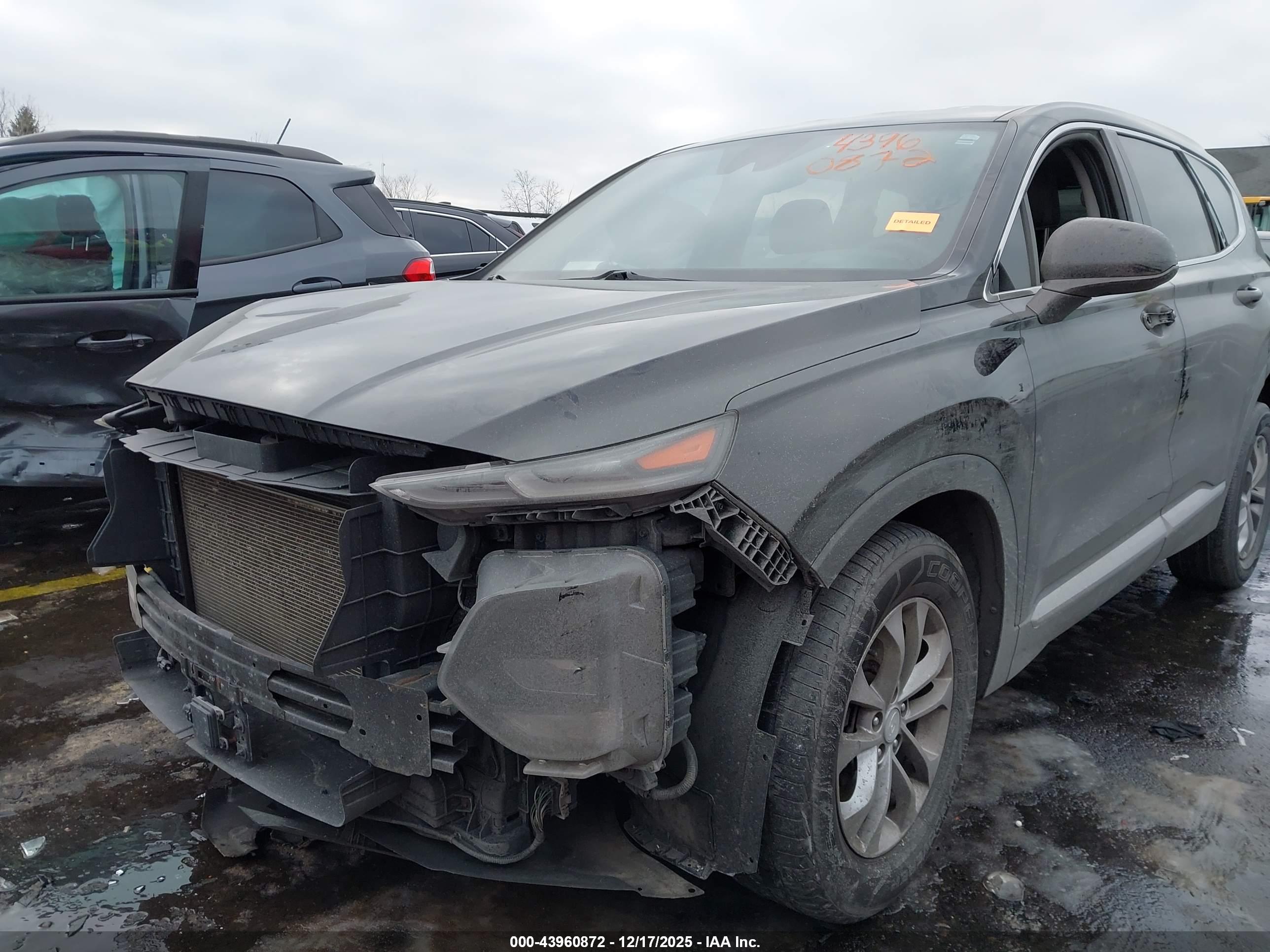 HYUNDAI SANTA image 6