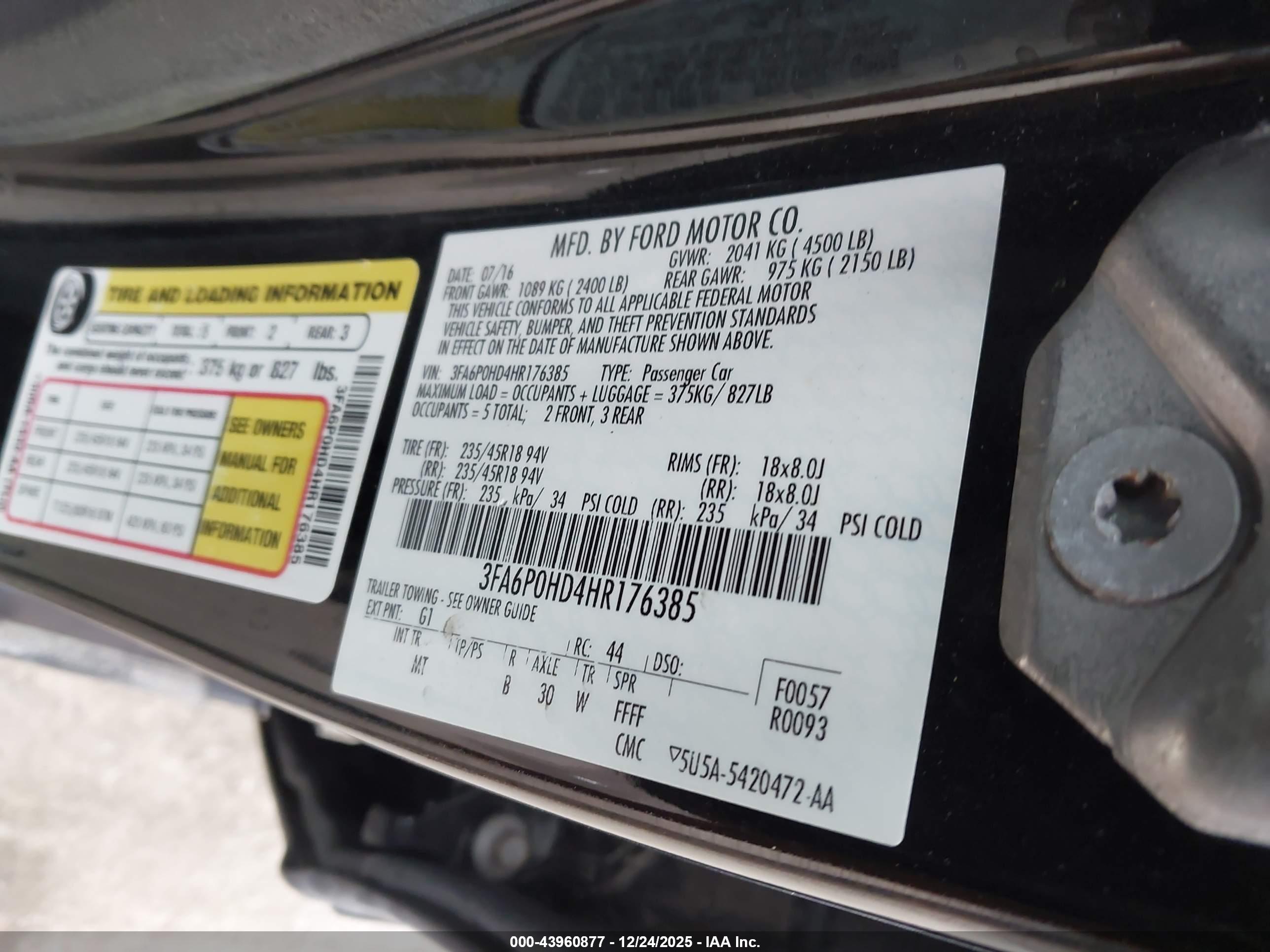 FORD FUSION image 9