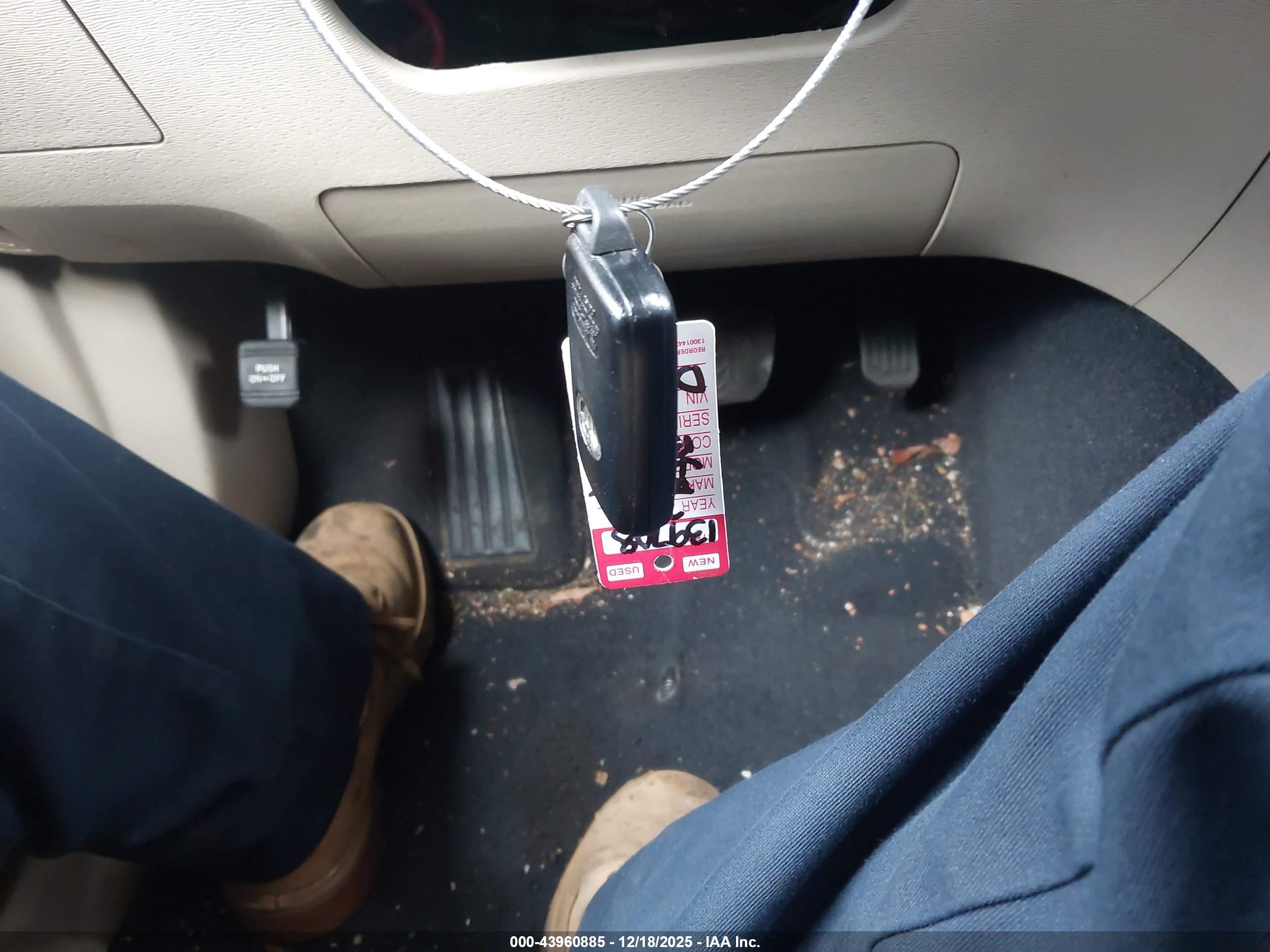 TOYOTA VENZA image 11