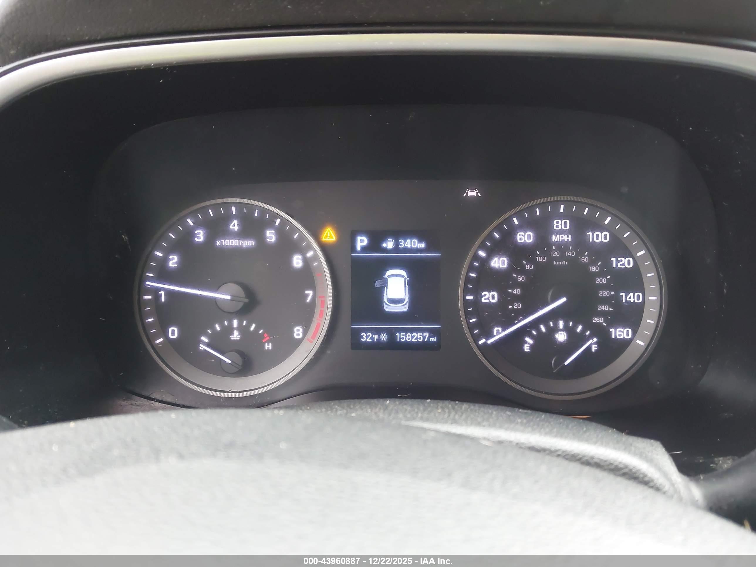 HYUNDAI TUCSON image 7
