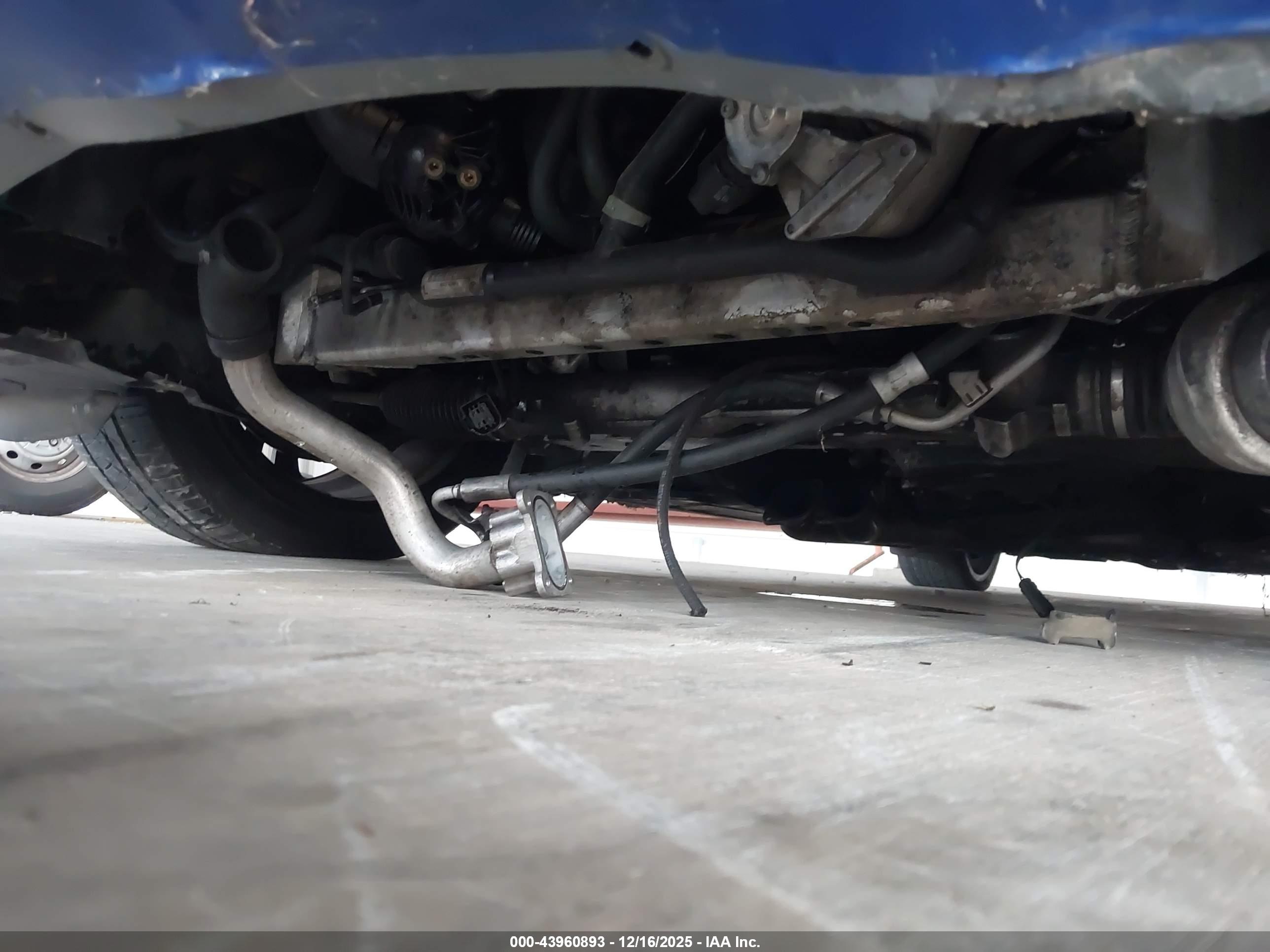 BMW 335I image 6
