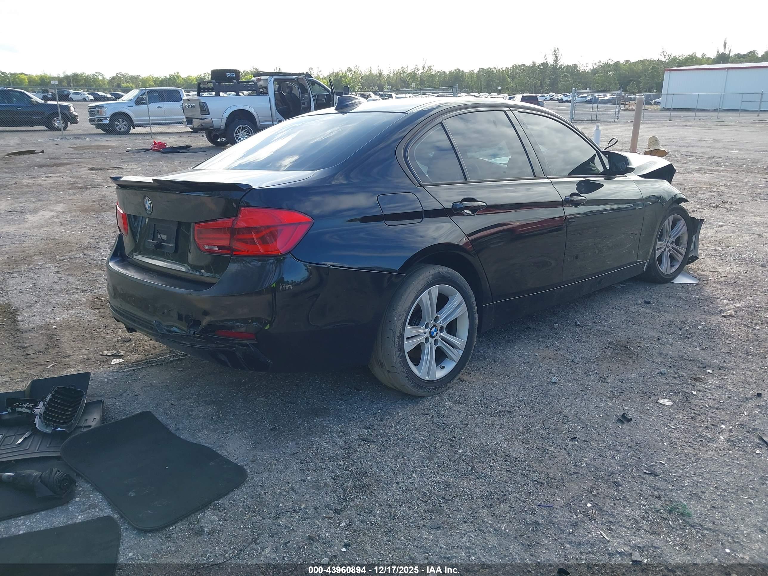 BMW 328I image 4
