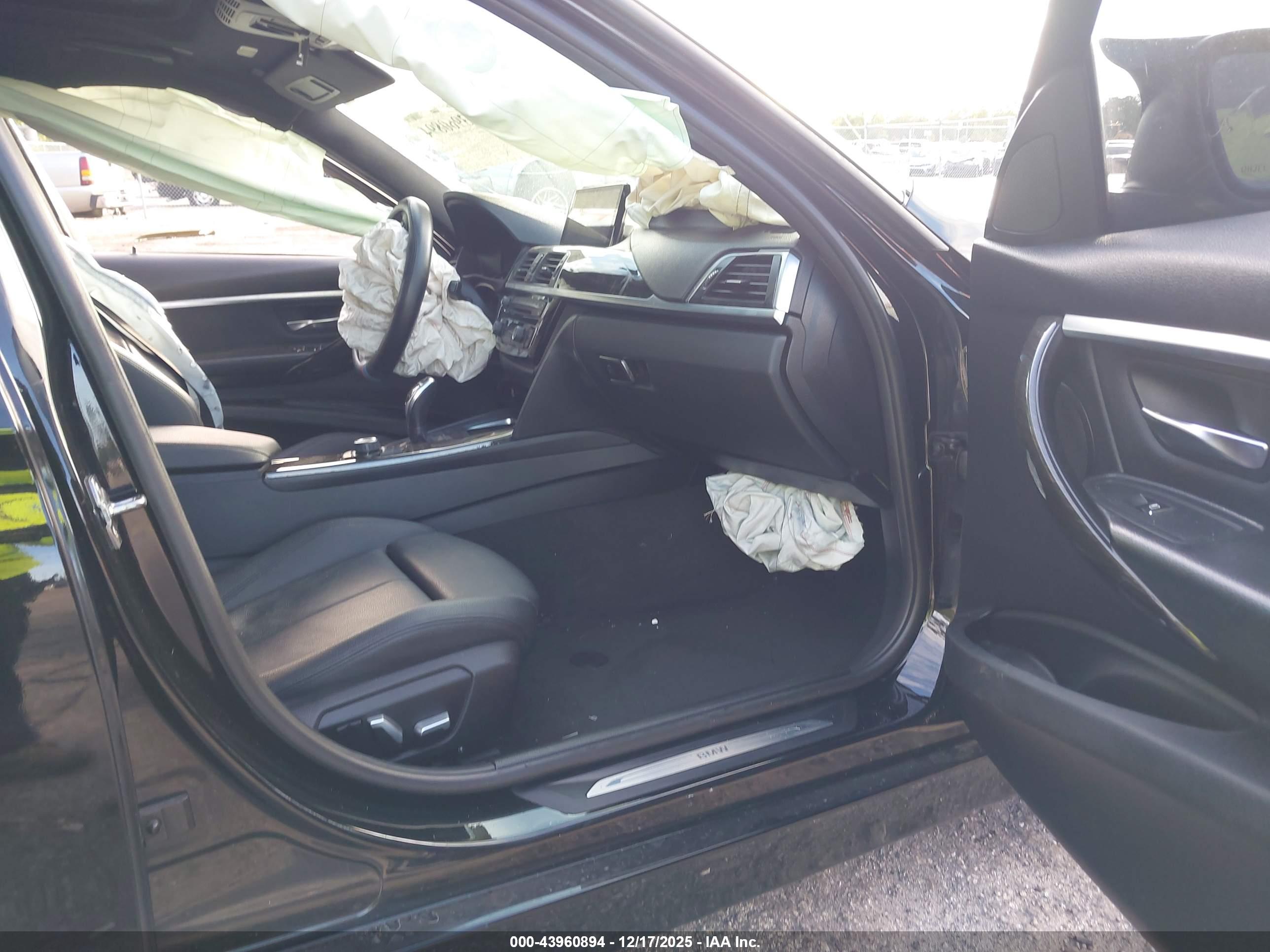 BMW 328I image 5