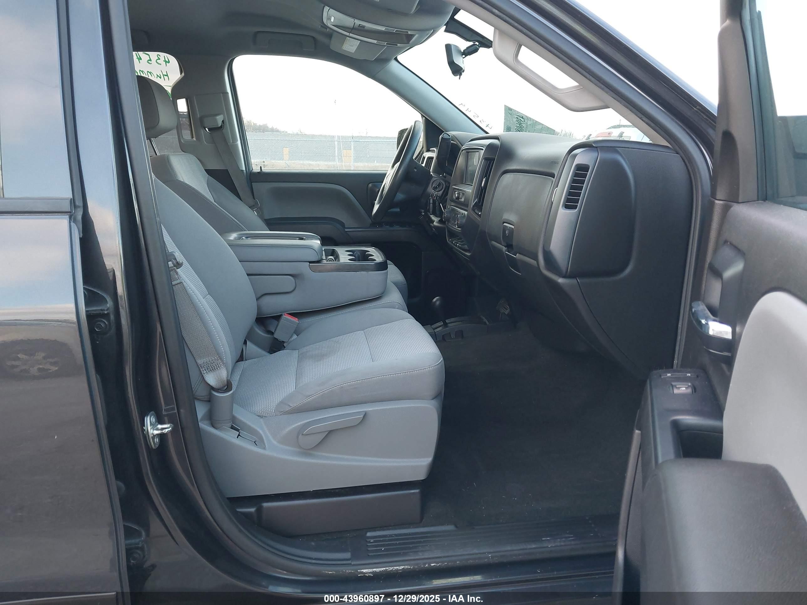GMC SIERRA image 5