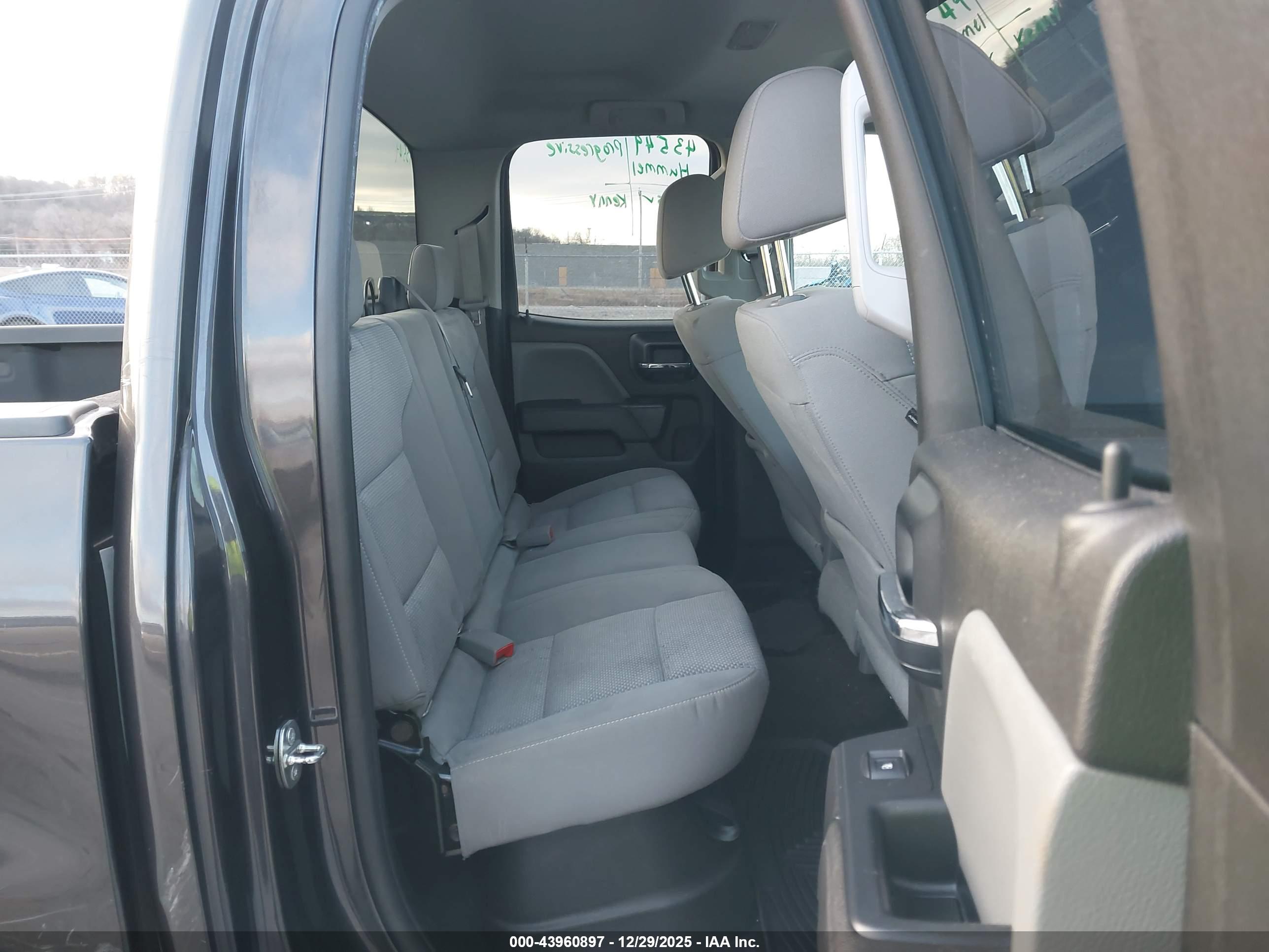 GMC SIERRA image 8