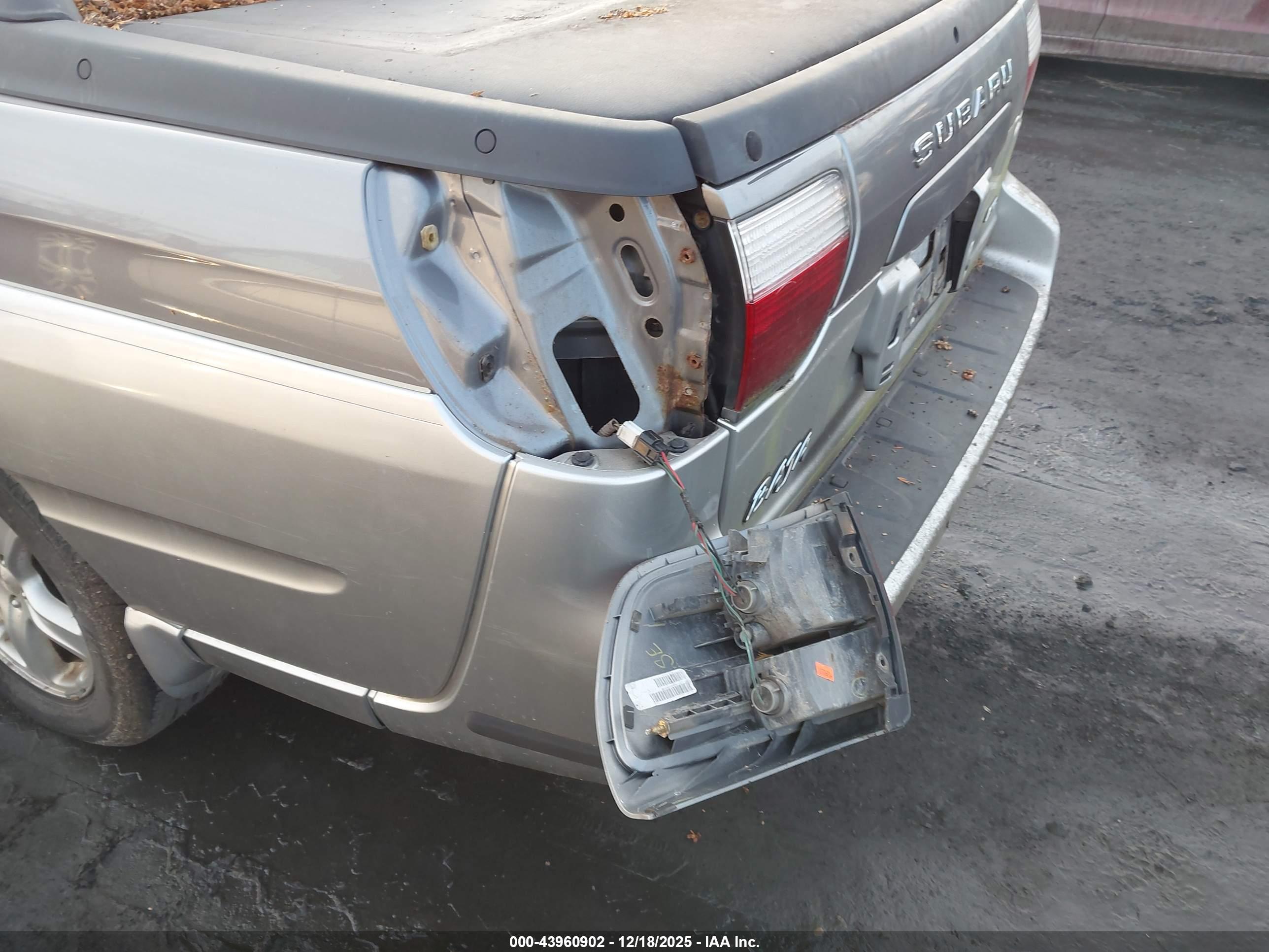 SUBARU BAJA image 6
