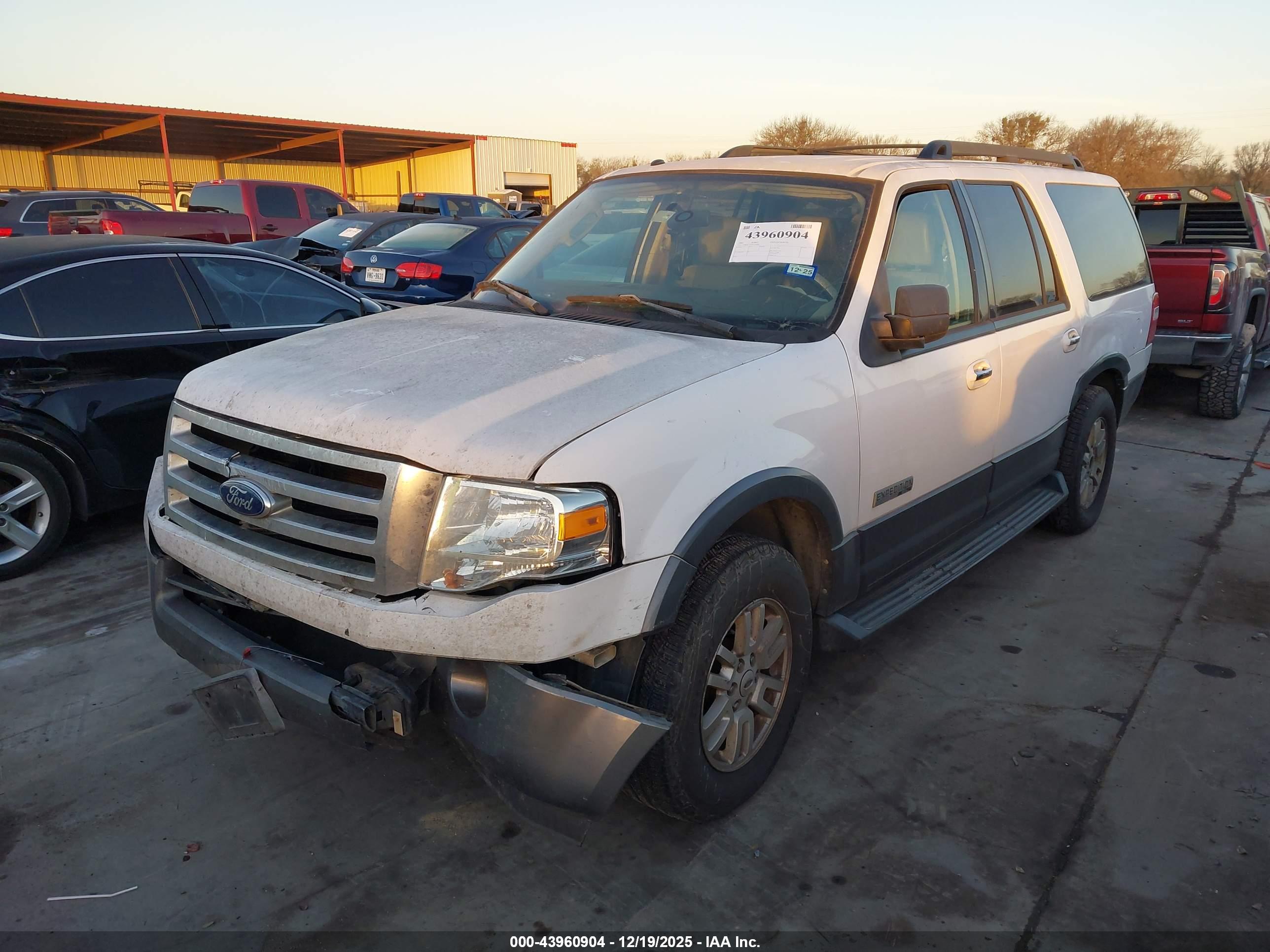 FORD EXPEDITION image 2