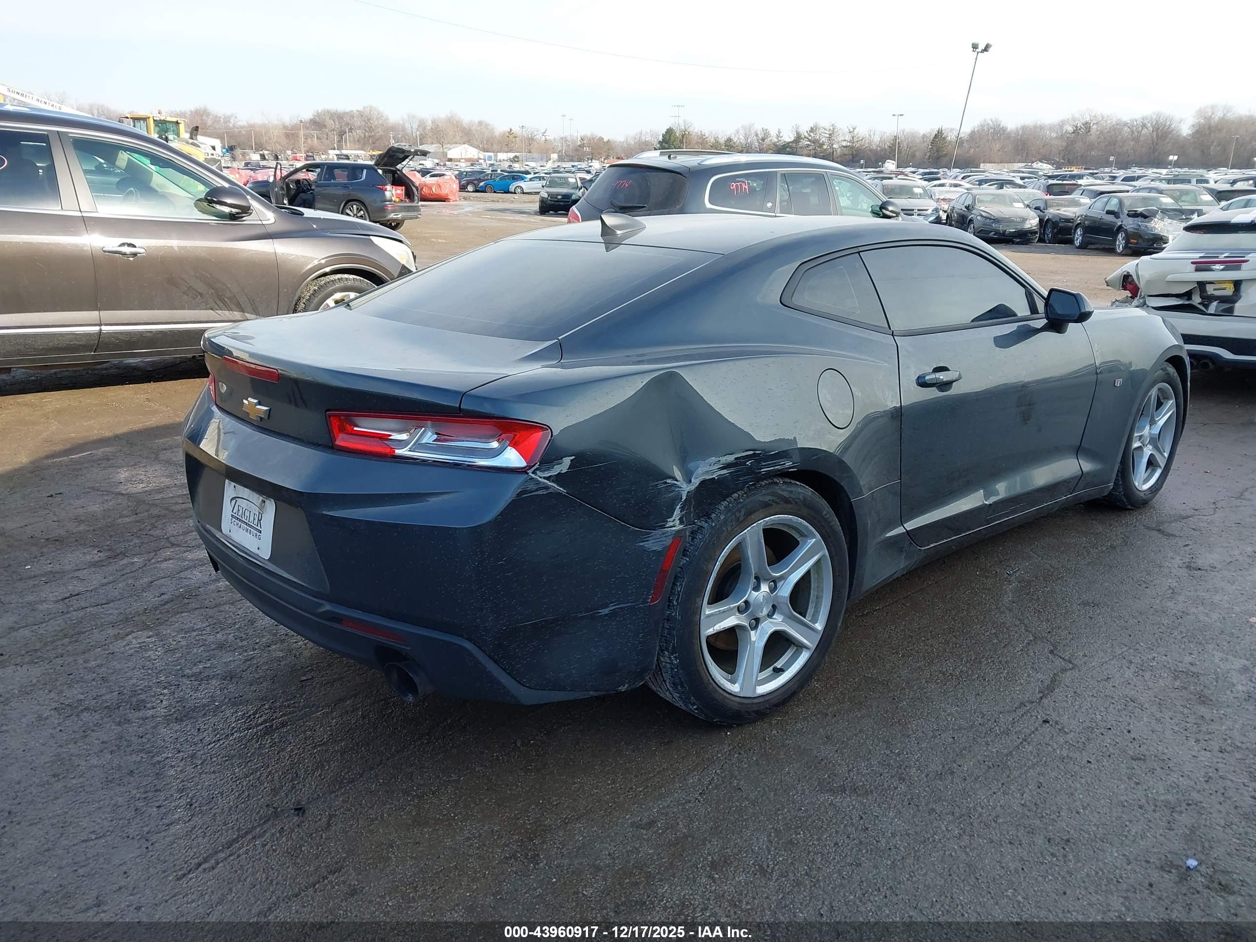 CHEVROLET CAMARO image 4